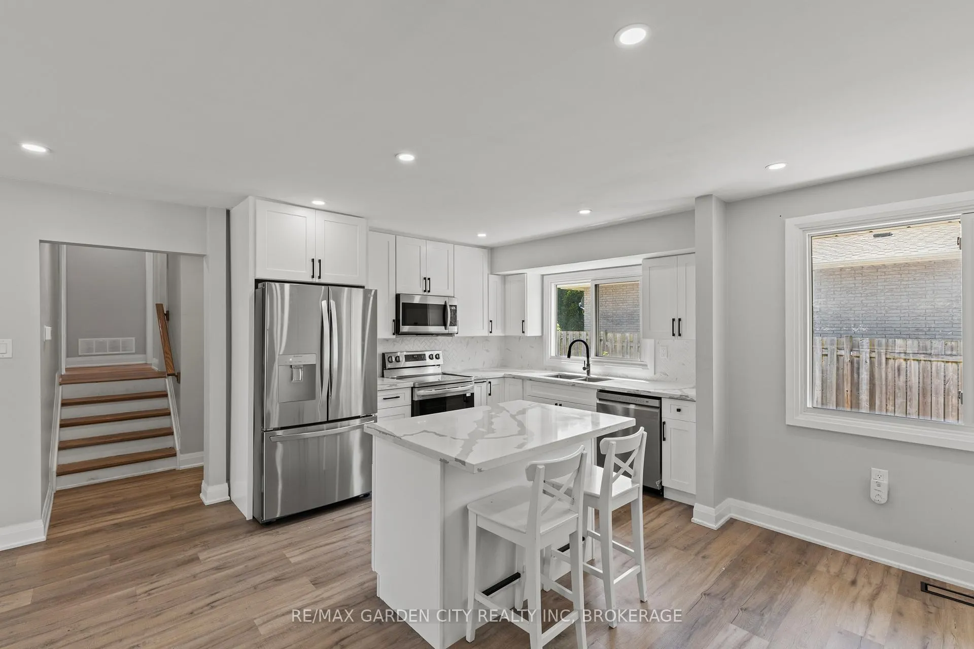 Photo 9 of Unit 1, 15 Ancaster Boulevard, St. Catharines, Carlton/Bunting — HOMEH