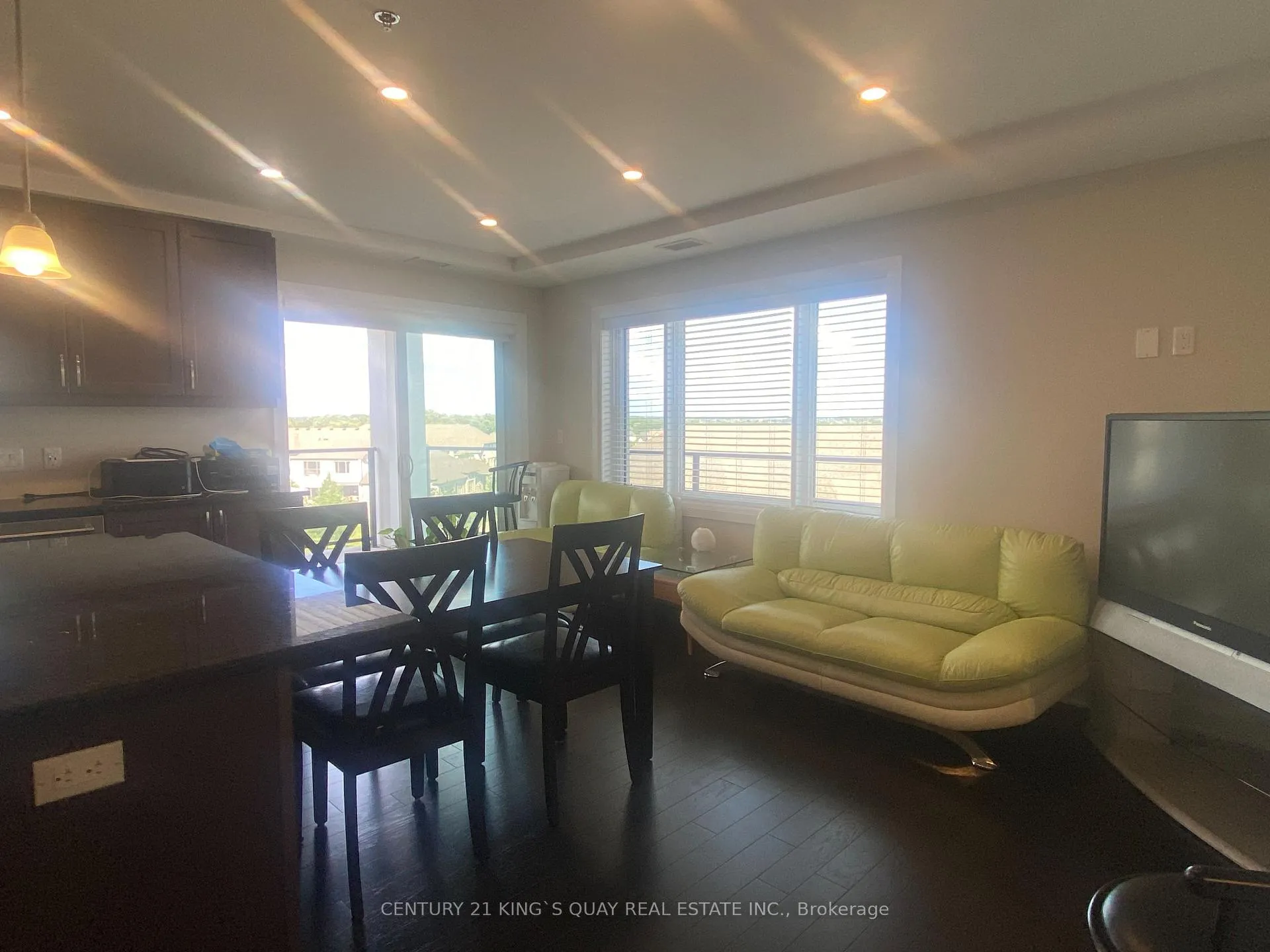 Photo 7 of Unit 407, 245 Grey Silo Road, Waterloo — HOMEH