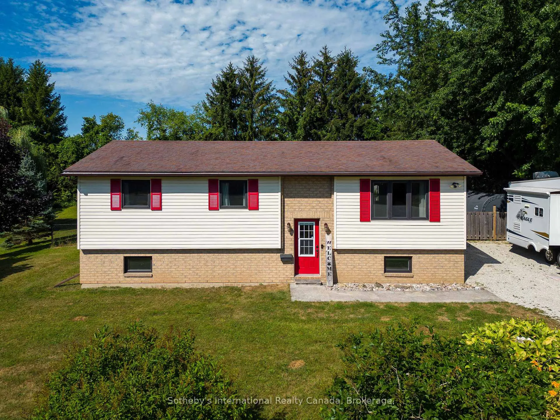 Photo 4 of 140 Greenfield Drive, Meaford — HOMEH