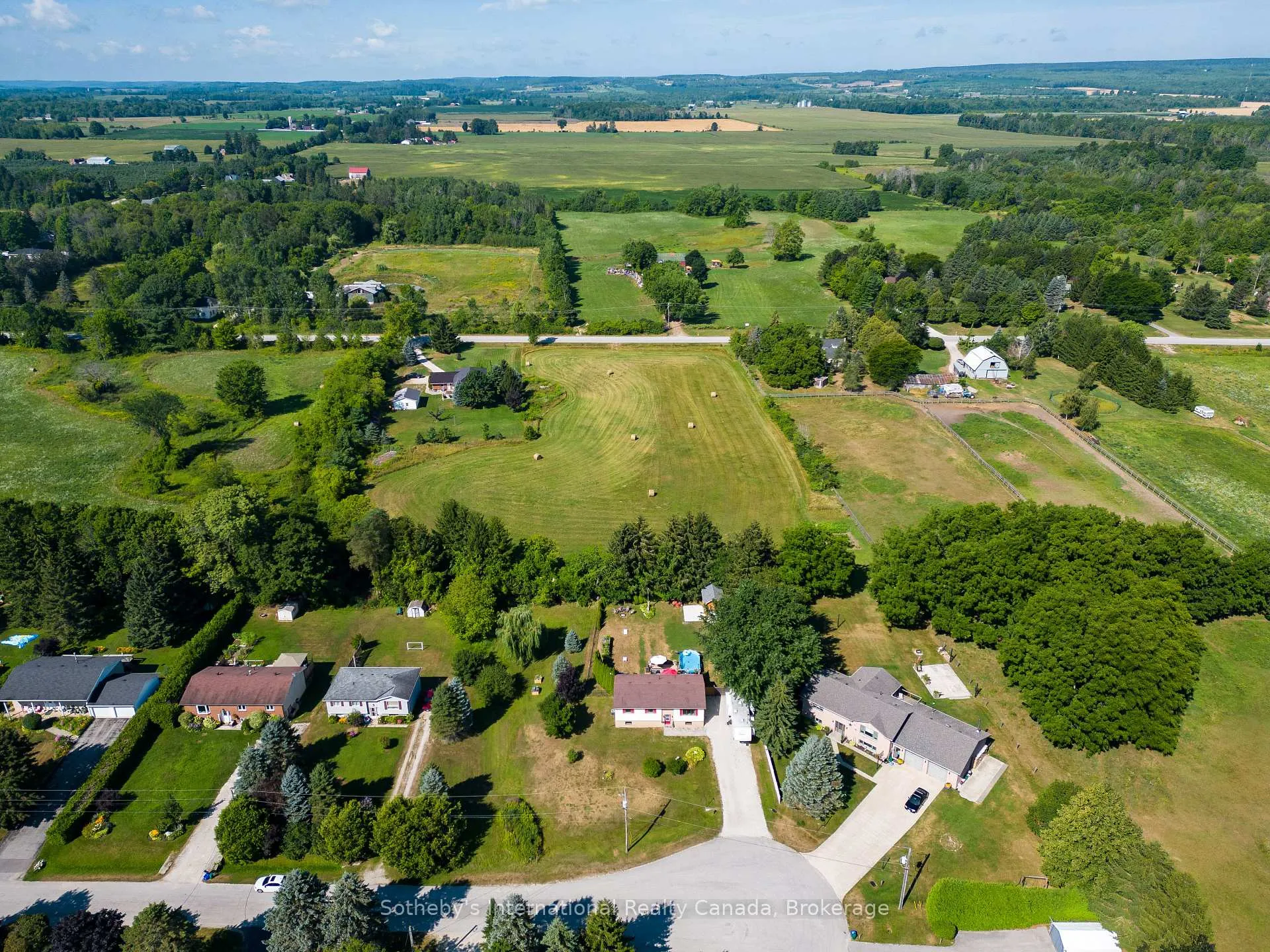 Photo 45 of 140 Greenfield Drive, Meaford — HOMEH
