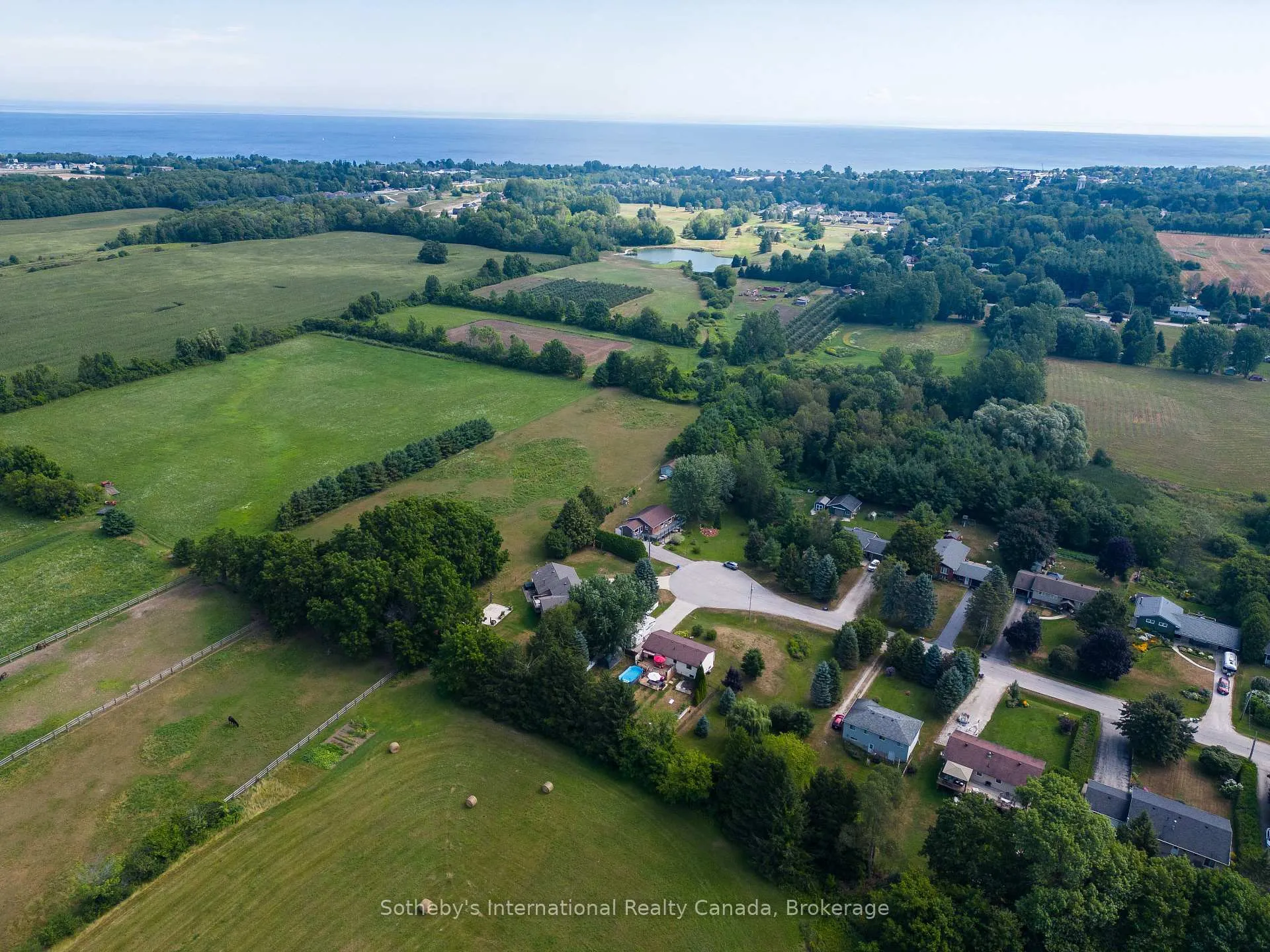 Photo 46 of 140 Greenfield Drive, Meaford — HOMEH
