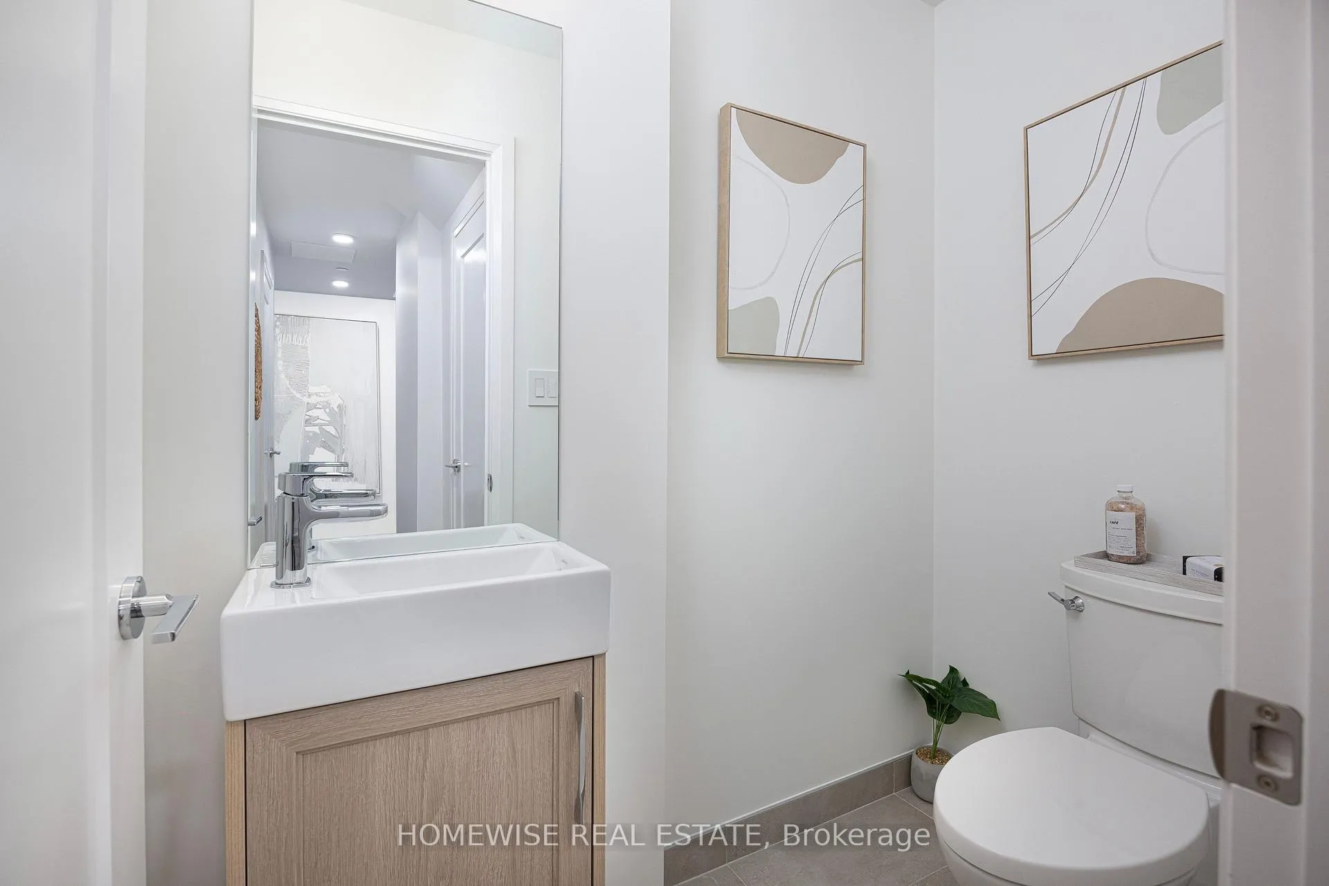 Photo 19 of Unit 2, 600 Brookdale Avenue, Toronto, Bedford Park-Nortown — HOMEH