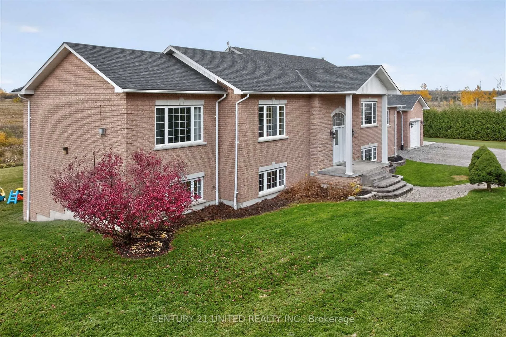 Photo 39 of 1599 Moore Drive, Cavan Monaghan, Cavan Twp — HOMEH