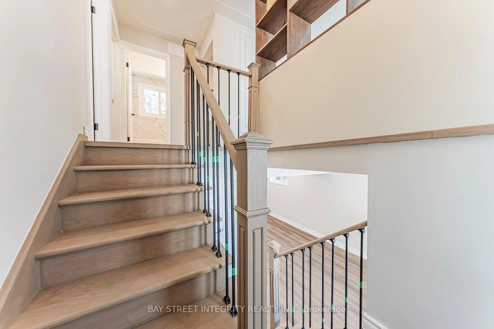Photo 6 of 323 Clifton Road, Kitchener — HOMEH