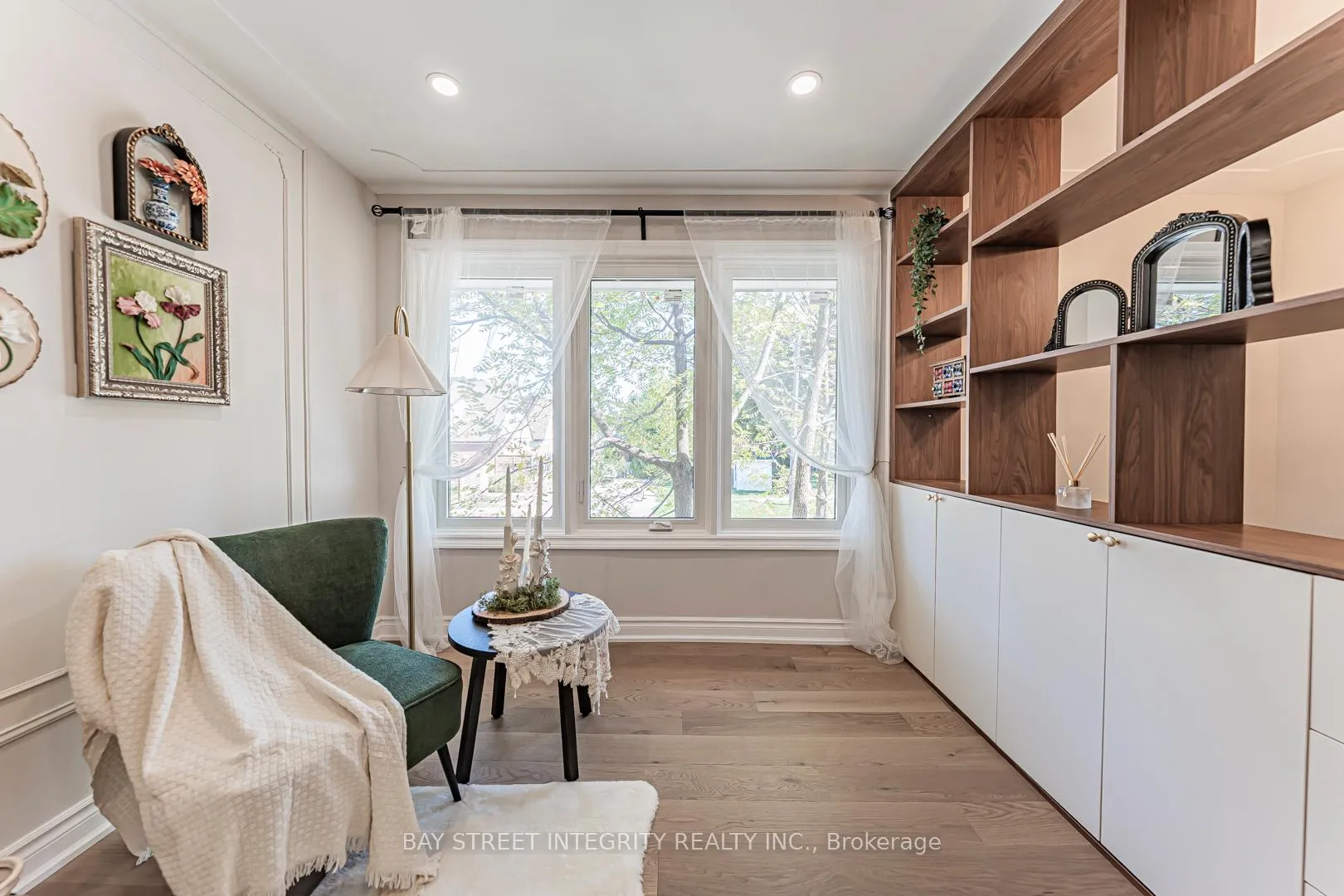 Photo 9 of 323 Clifton Road, Kitchener — HOMEH