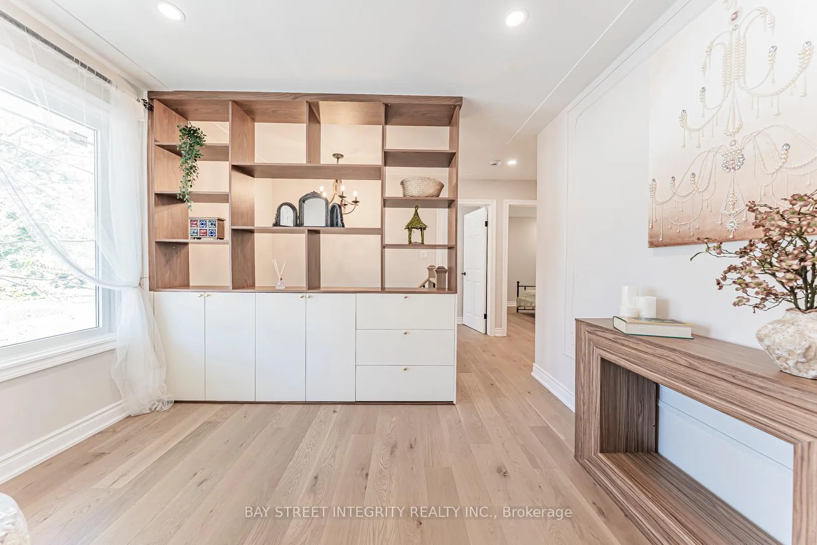 Photo 13 of 323 Clifton Road, Kitchener — HOMEH