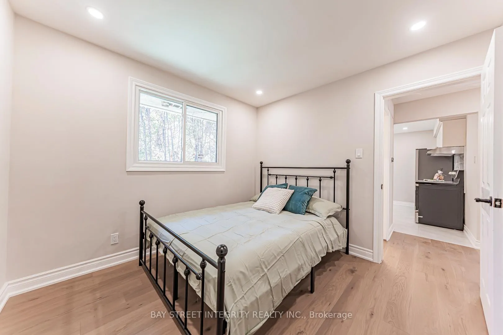 Photo 19 of 323 Clifton Road, Kitchener — HOMEH