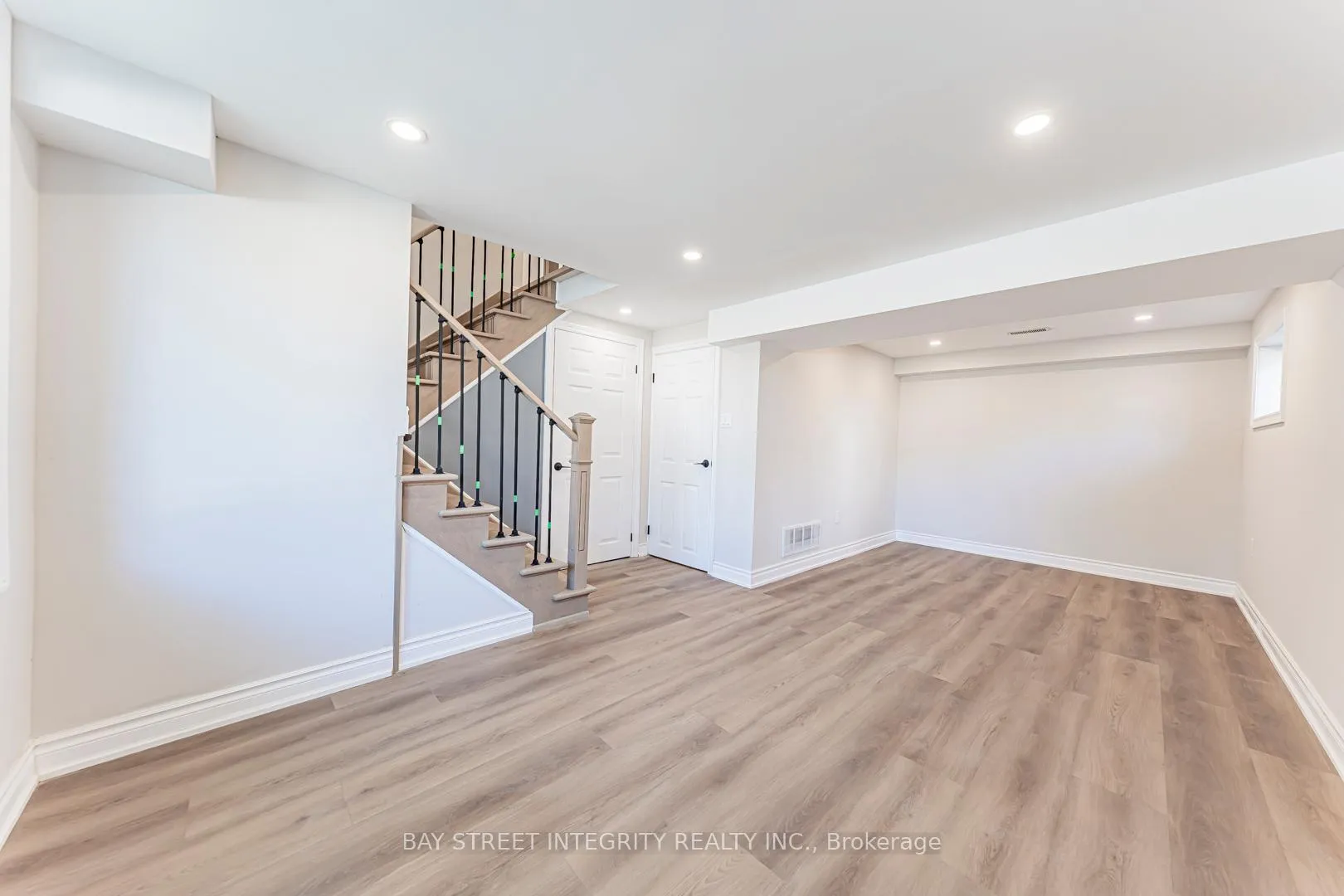 Photo 33 of 323 Clifton Road, Kitchener — HOMEH