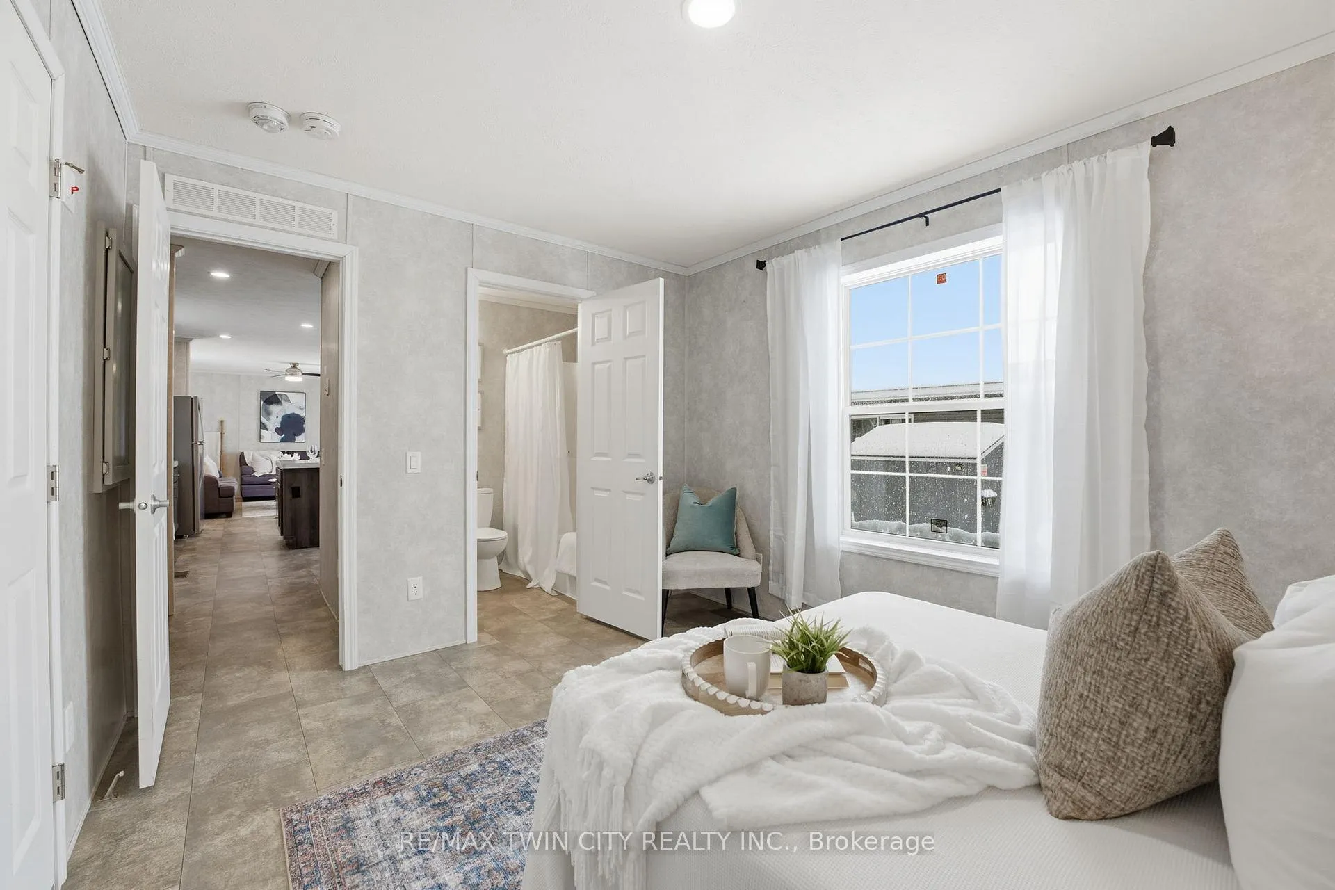 Photo 16 of Unit 703, 99 Fourth Concession Road, Brant, Burford — HOMEH
