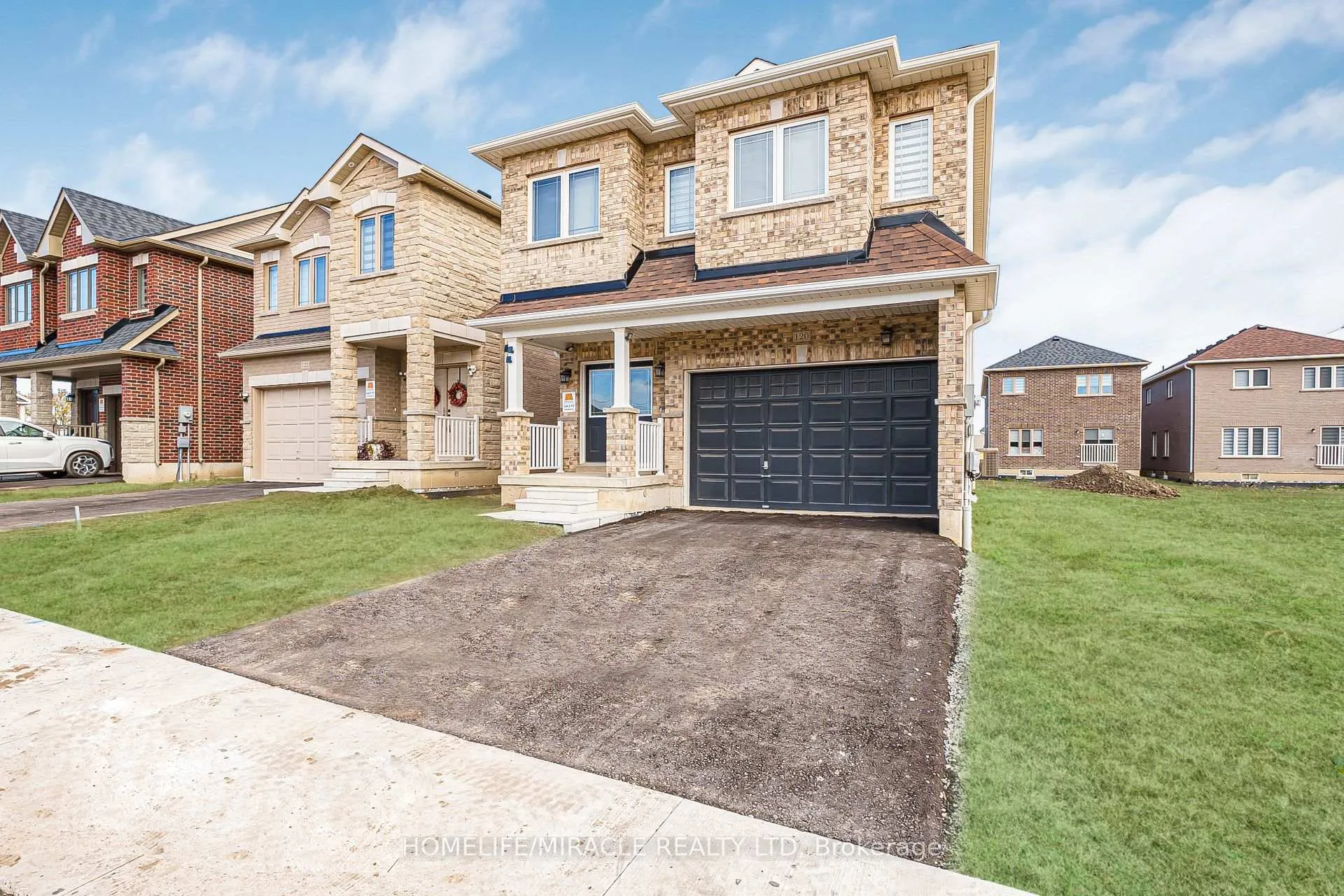 Photo 2 of 120 Baker Street, Thorold, Thorold Downtown — HOMEH