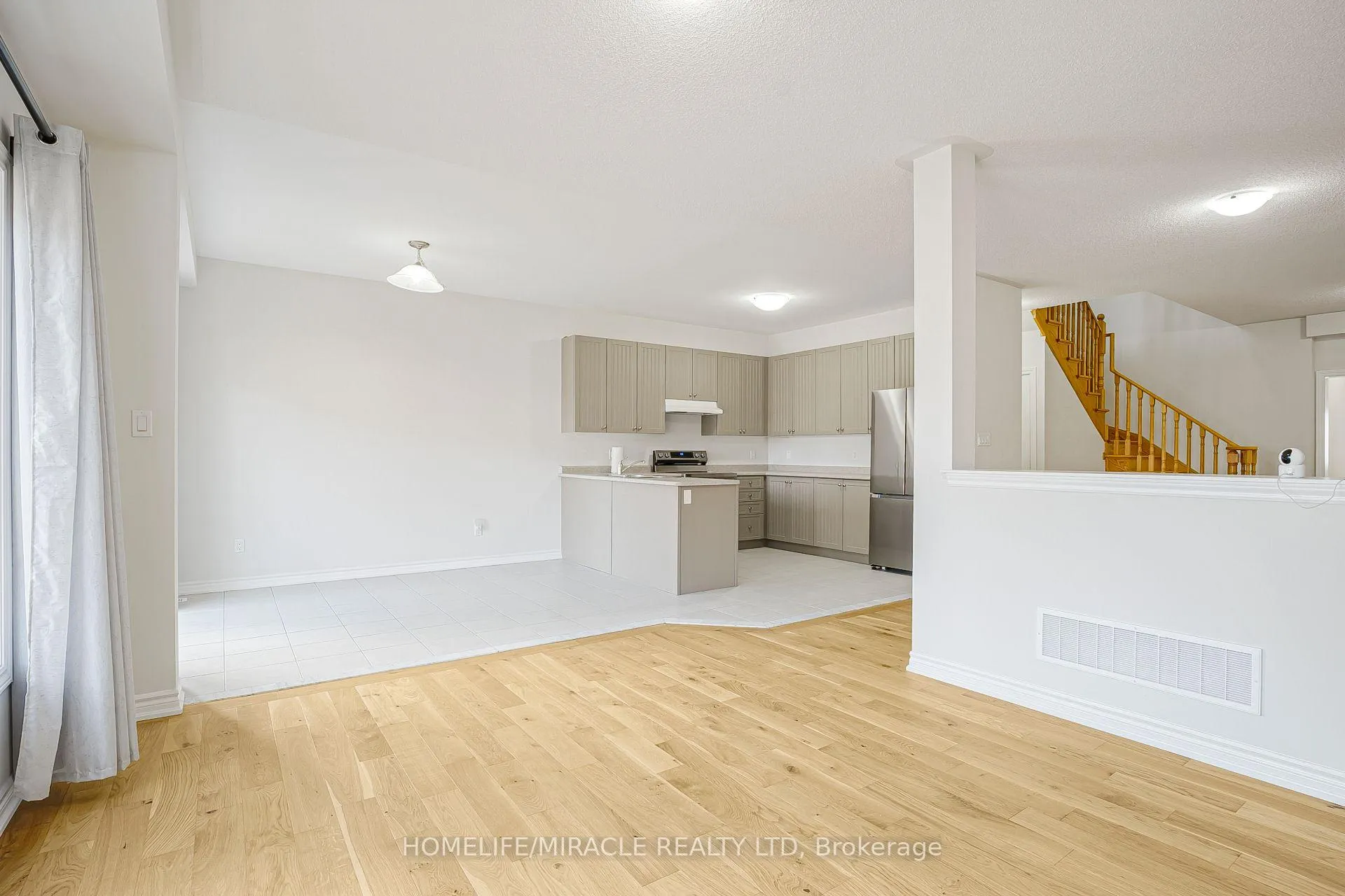 Photo 14 of 120 Baker Street, Thorold, Thorold Downtown — HOMEH