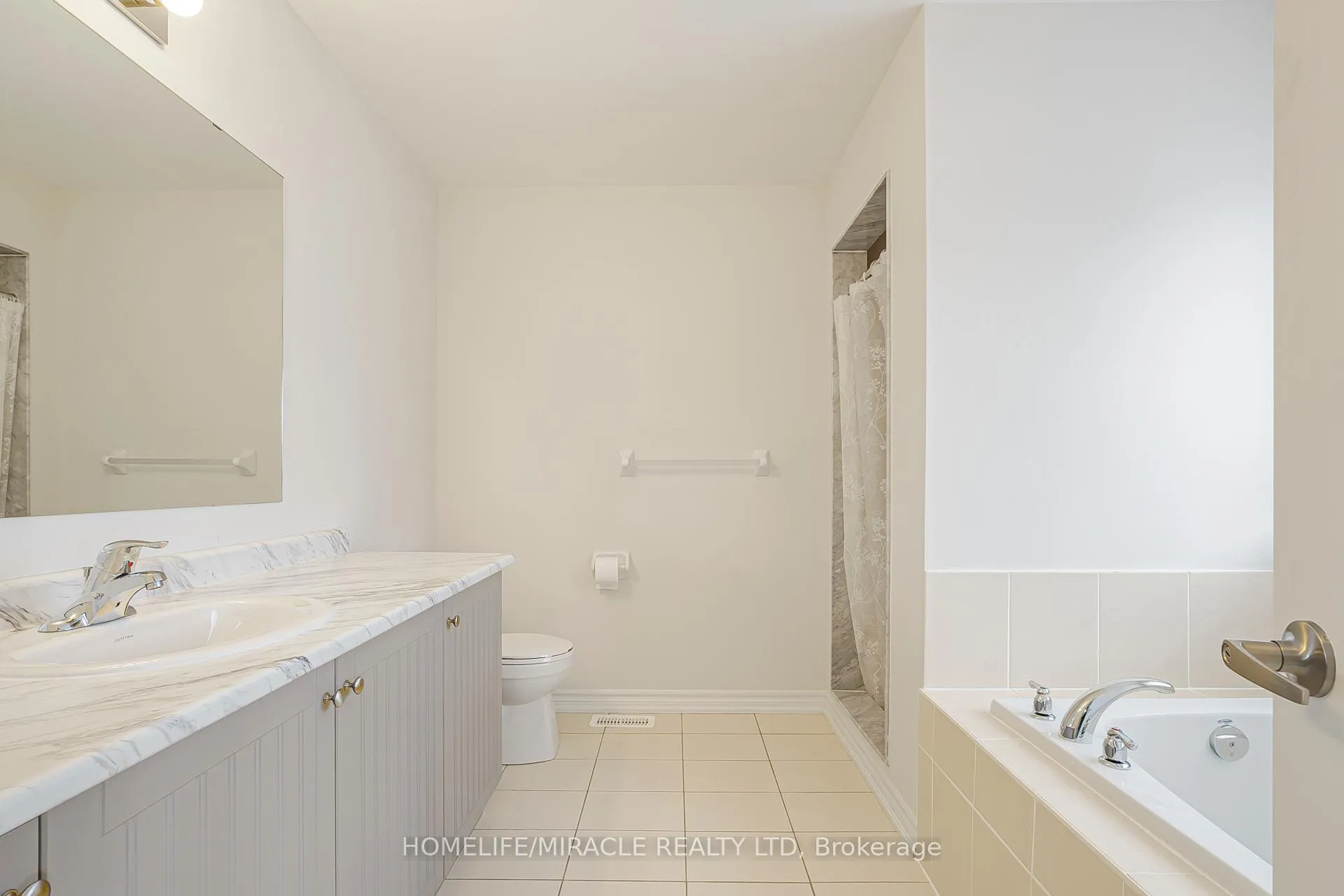 Photo 21 of 120 Baker Street, Thorold, Thorold Downtown — HOMEH