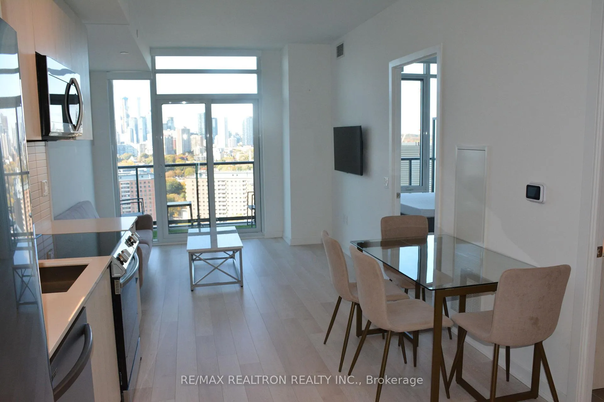 Photo 2 of Unit 2210, 48 Power Street, Toronto, Moss Park — HOMEH