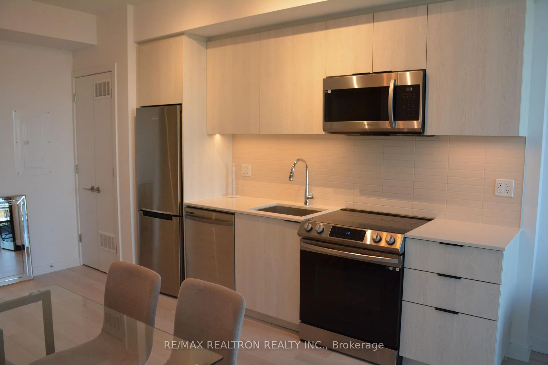 Photo 8 of Unit 2210, 48 Power Street, Toronto, Moss Park — HOMEH