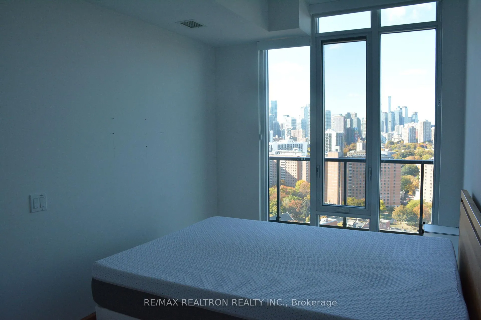 Photo 11 of Unit 2210, 48 Power Street, Toronto, Moss Park — HOMEH