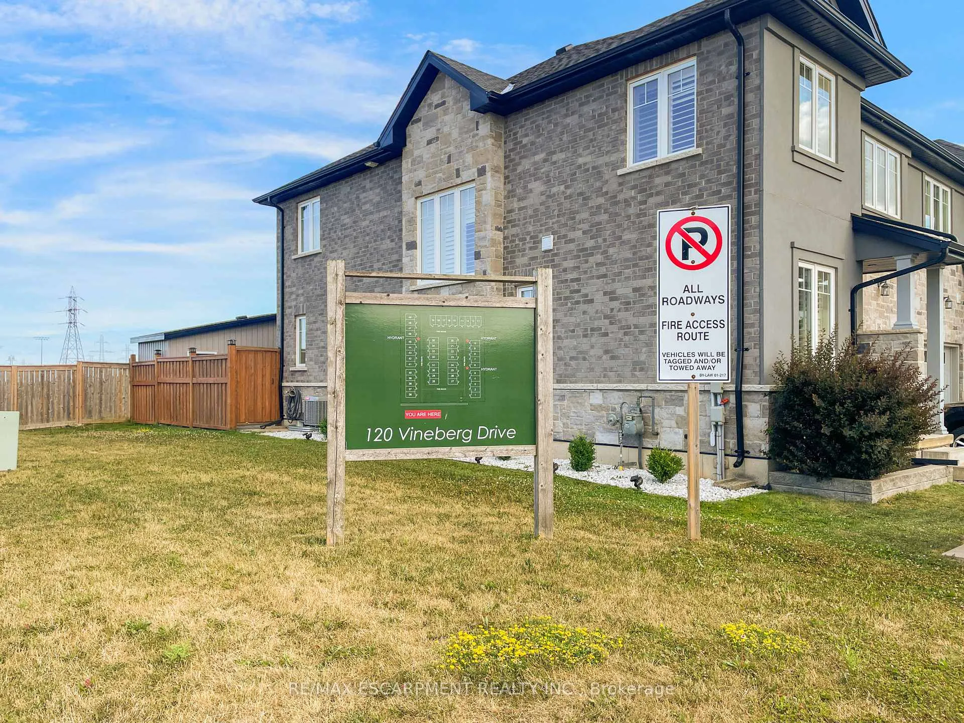 Photo 46 of Unit 22, 120 Vineberg Drive, Hamilton, Allison — HOMEH