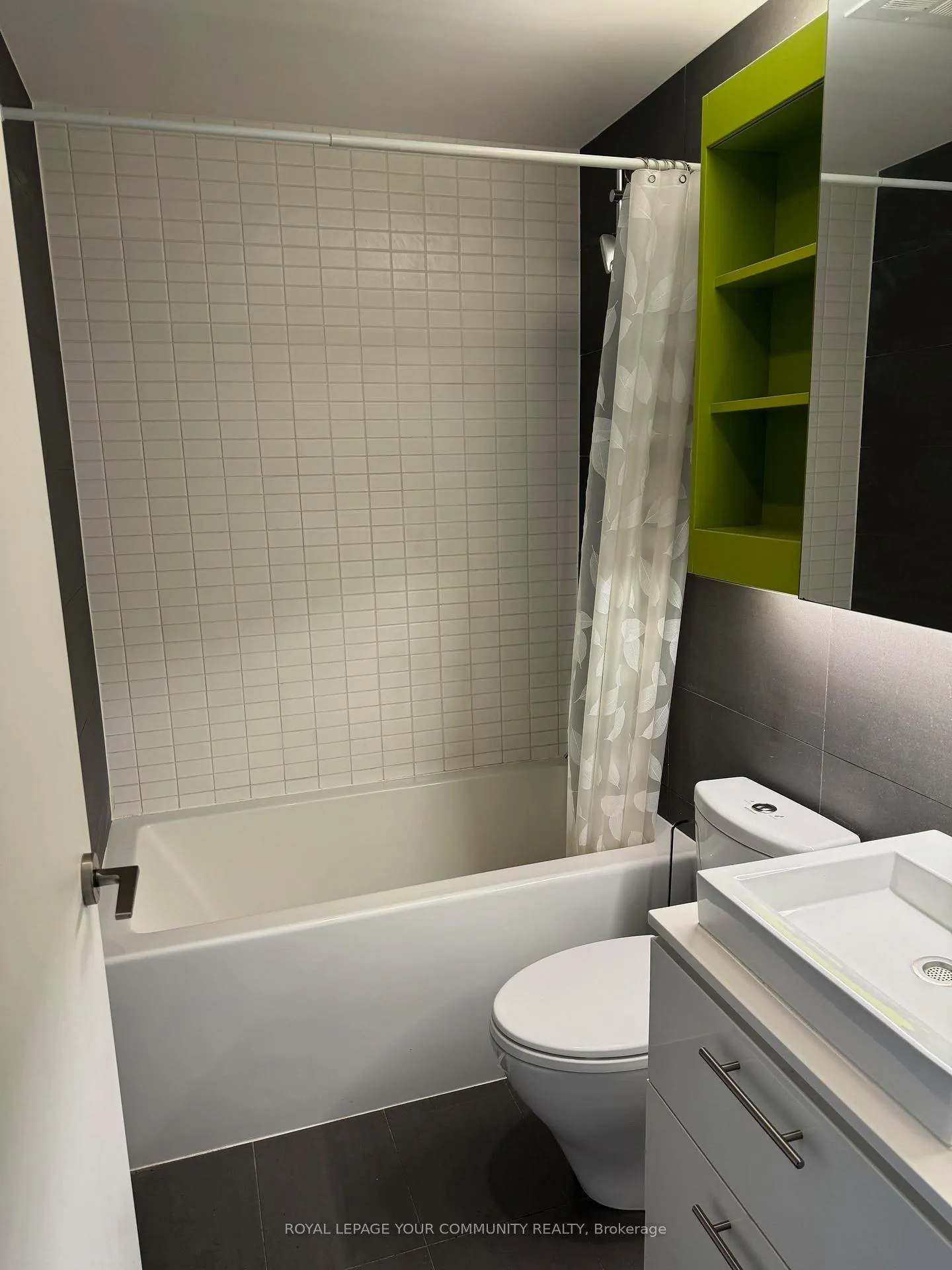 Photo 10 of Unit 1012, 51 Trolley Crescent, Toronto, Moss Park — HOMEH