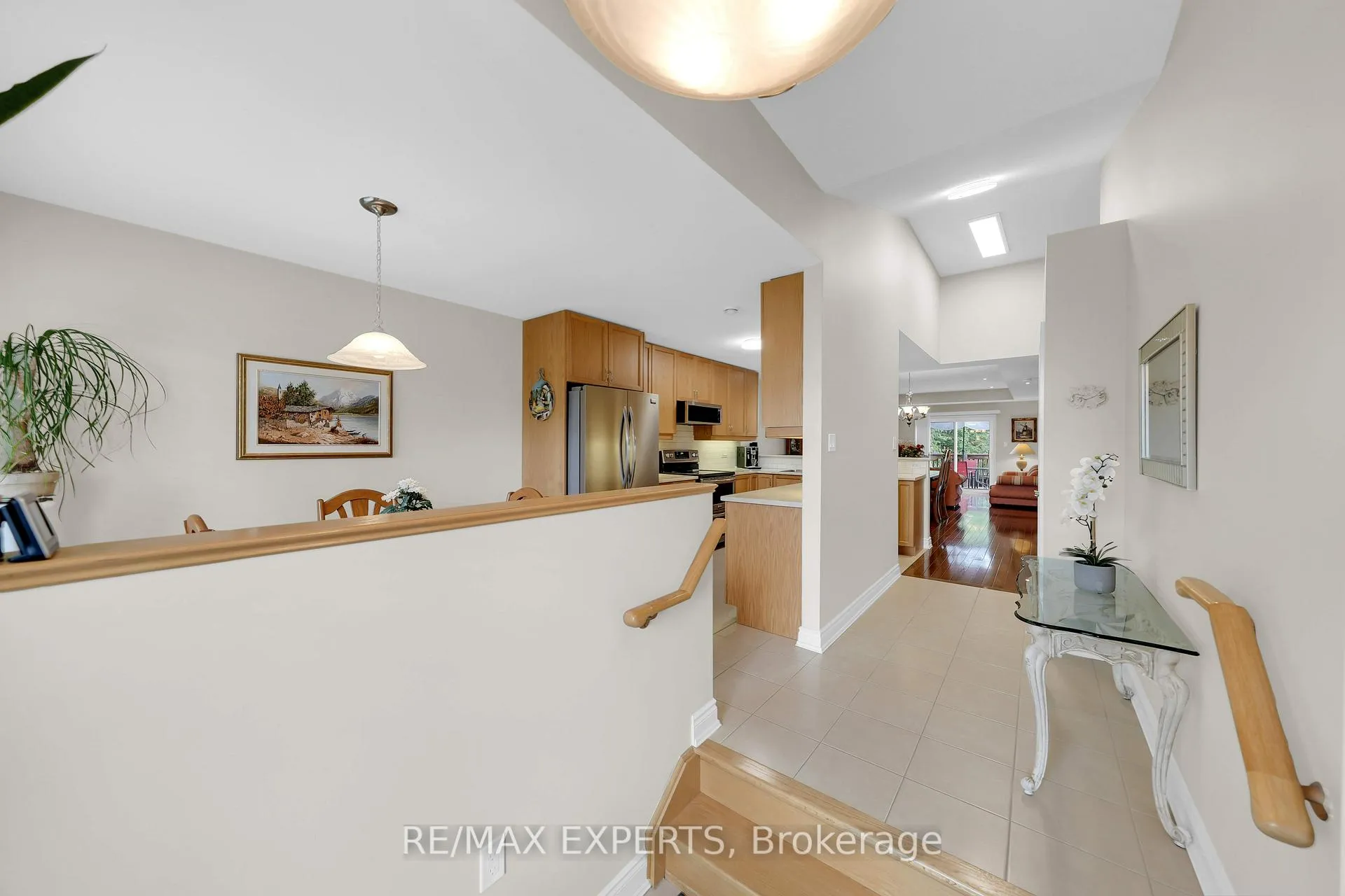Photo 4 of Unit 20, 19 Upper Highland, New Tecumseth, Alliston — HOMEH