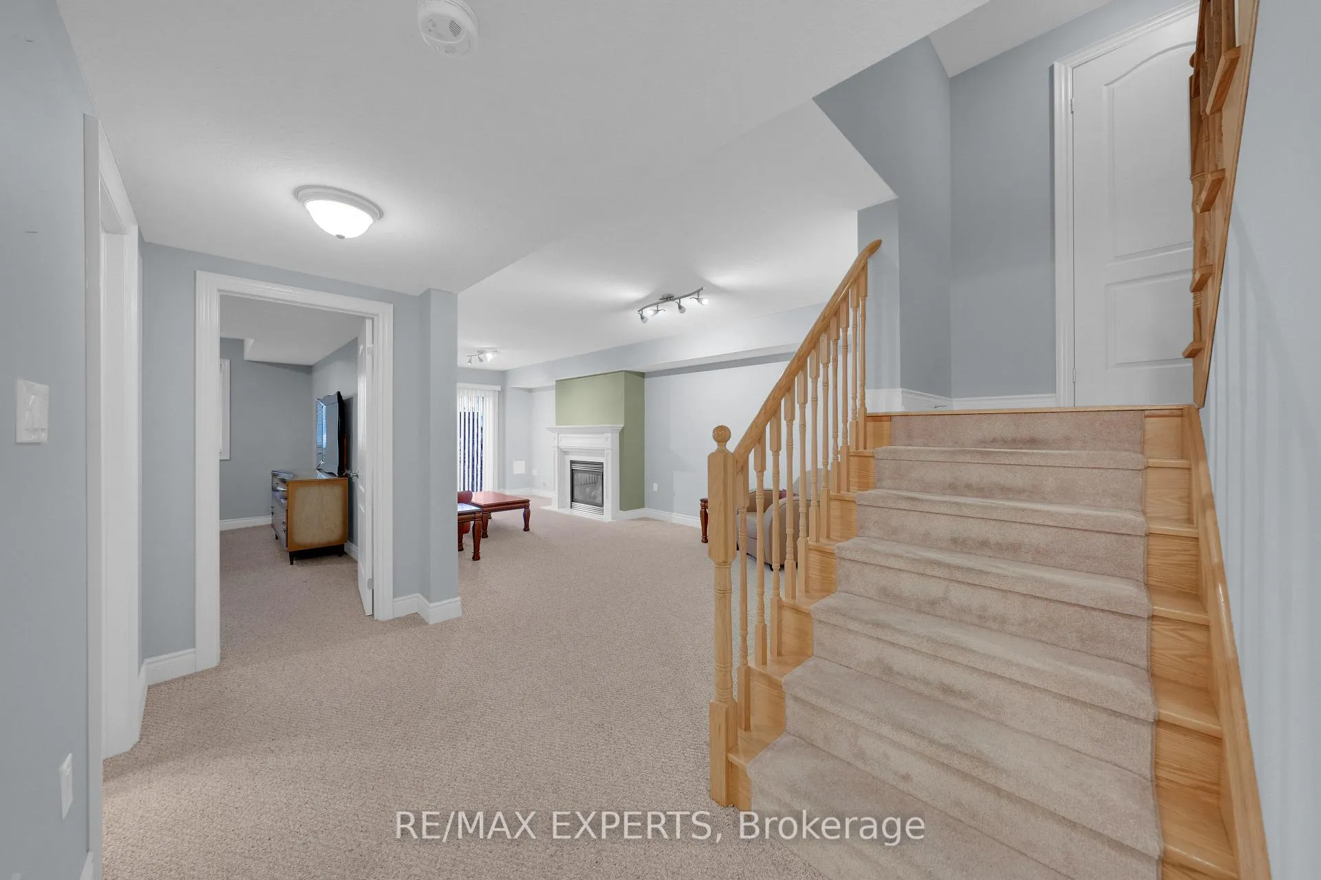 Photo 20 of Unit 20, 19 Upper Highland, New Tecumseth, Alliston — HOMEH