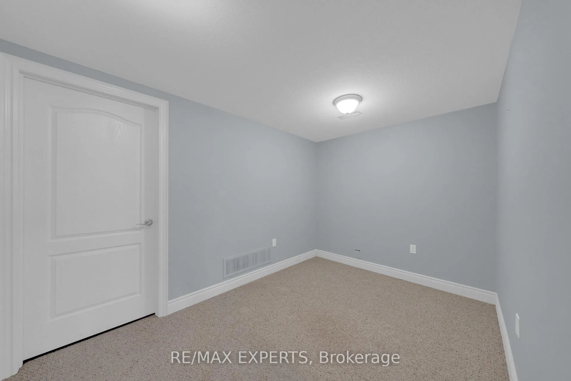 Photo 21 of Unit 20, 19 Upper Highland, New Tecumseth, Alliston — HOMEH