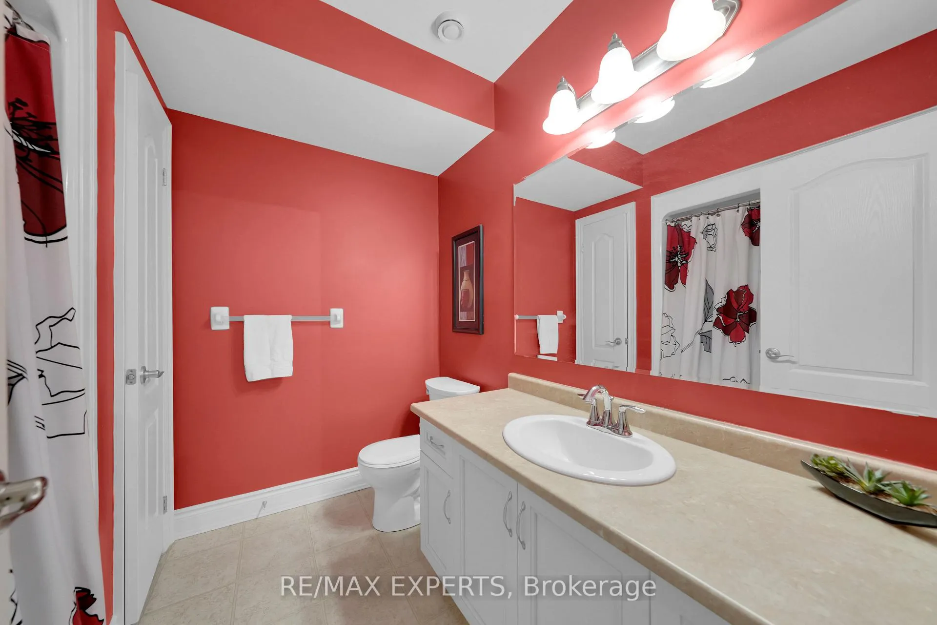 Photo 25 of Unit 20, 19 Upper Highland, New Tecumseth, Alliston — HOMEH
