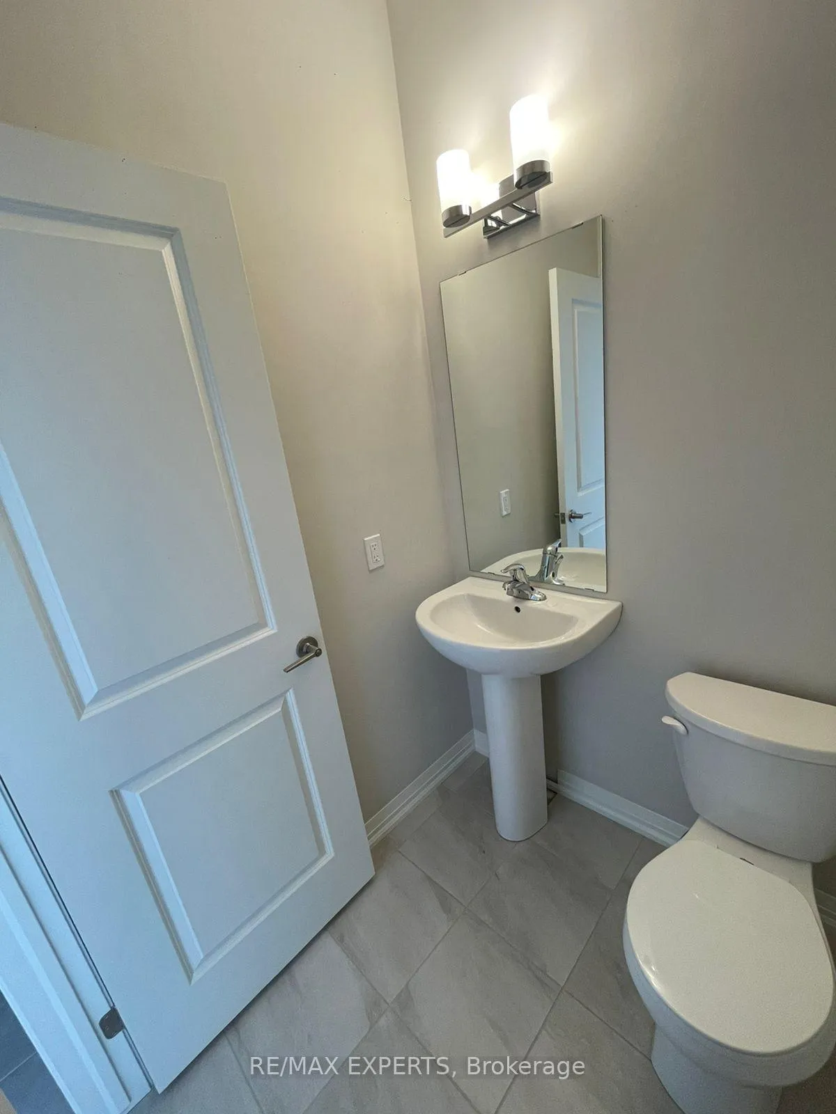 Photo 11 of 7302 Marvel Drive, Niagara Falls, Brown — HOMEH