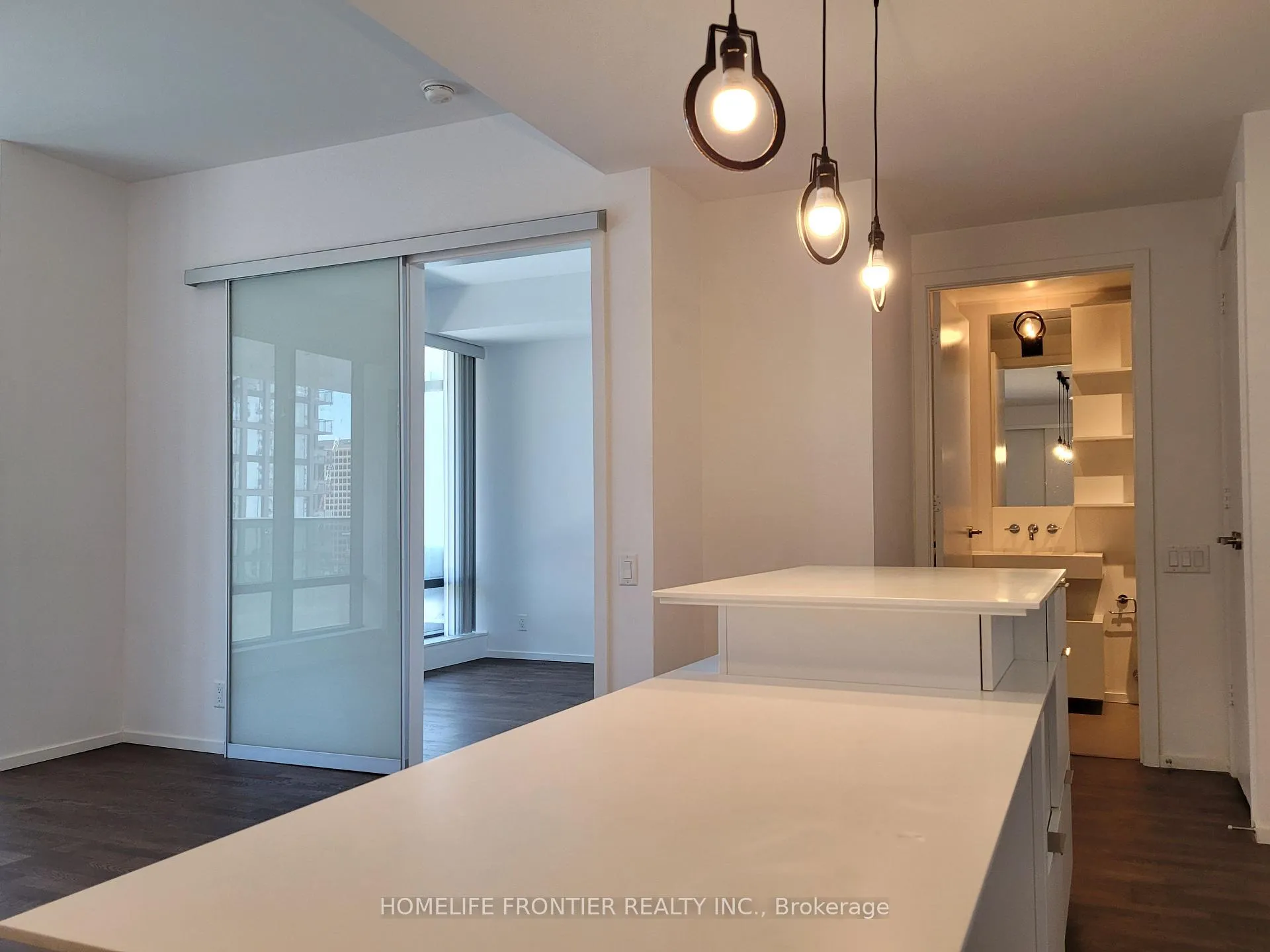 Photo 11 of Unit 1111, 5 St Joseph Street, Toronto, Bay Street Corridor — HOMEH
