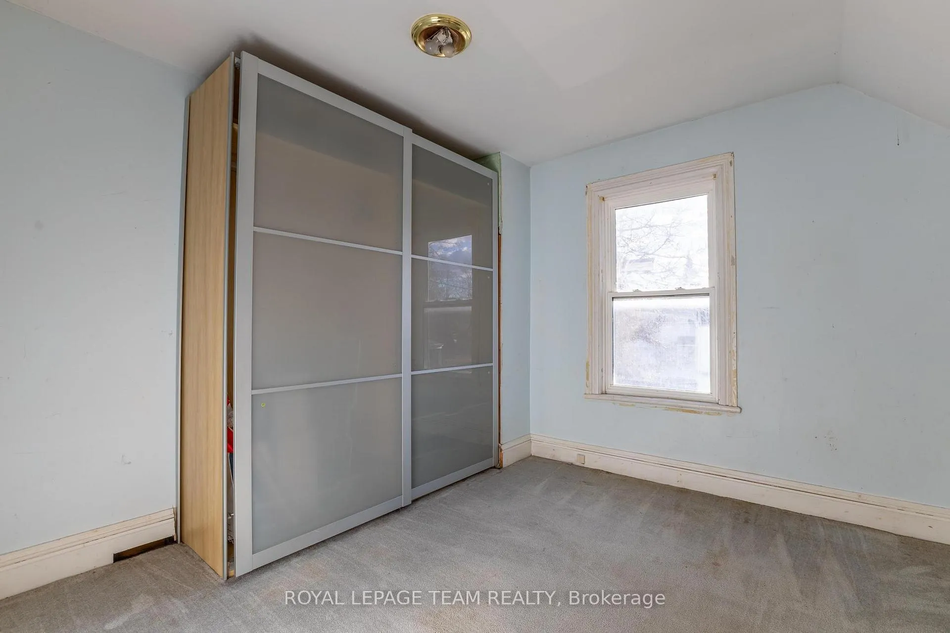 Photo 16 of 31 Daniel Street N, Arnprior — HOMEH