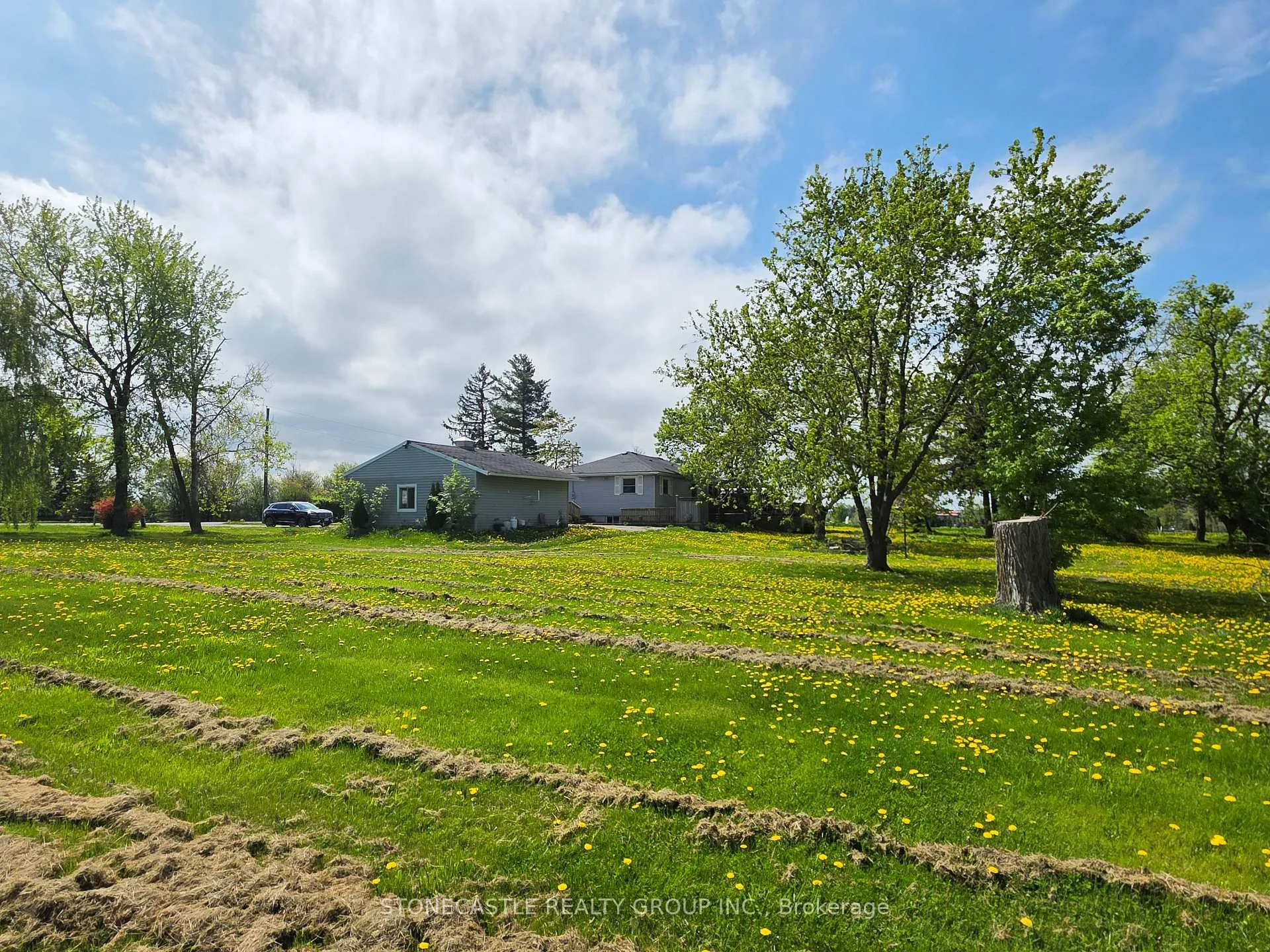 Photo 1 of 604 Hendershot Road, Hamilton, Rural Glanbrook — HOMEH