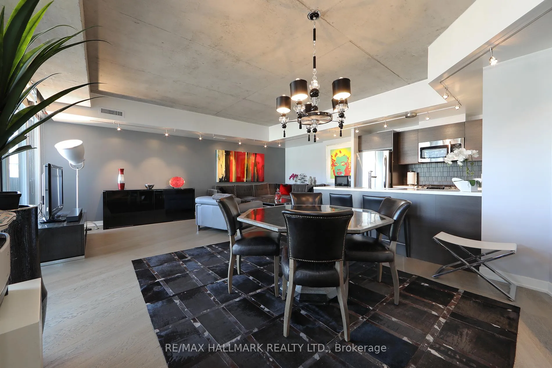 Photo 5 of Unit 1104, 318 King Street E, Toronto, Moss Park — HOMEH