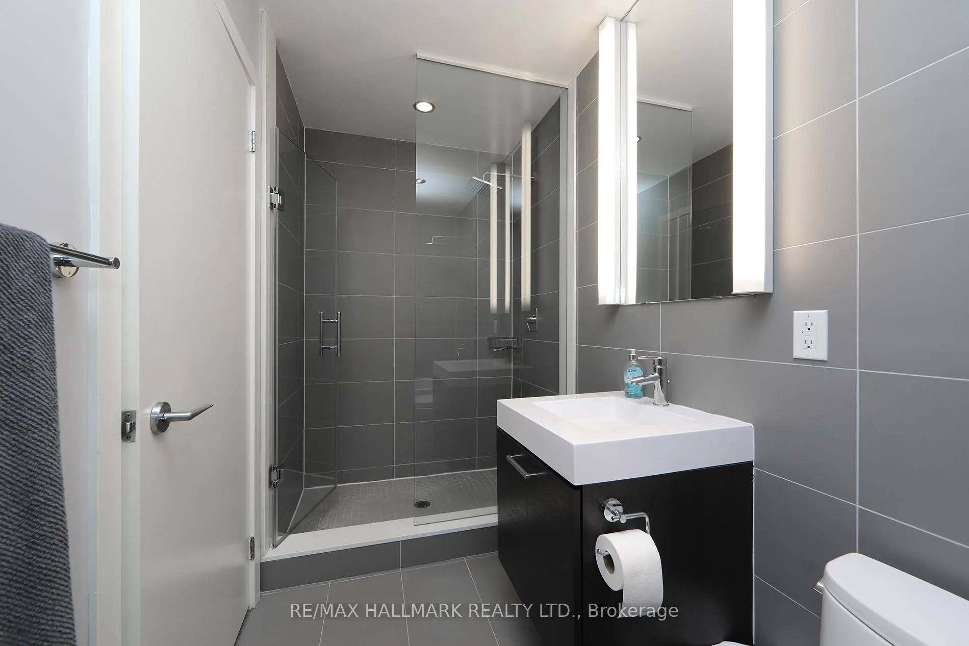 Photo 26 of Unit 1104, 318 King Street E, Toronto, Moss Park — HOMEH