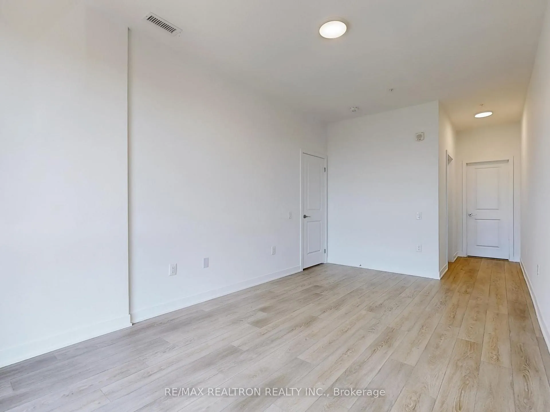 Photo 18 of Unit 413, 385 Arctic Red Drive, Oshawa, Windfields — HOMEH