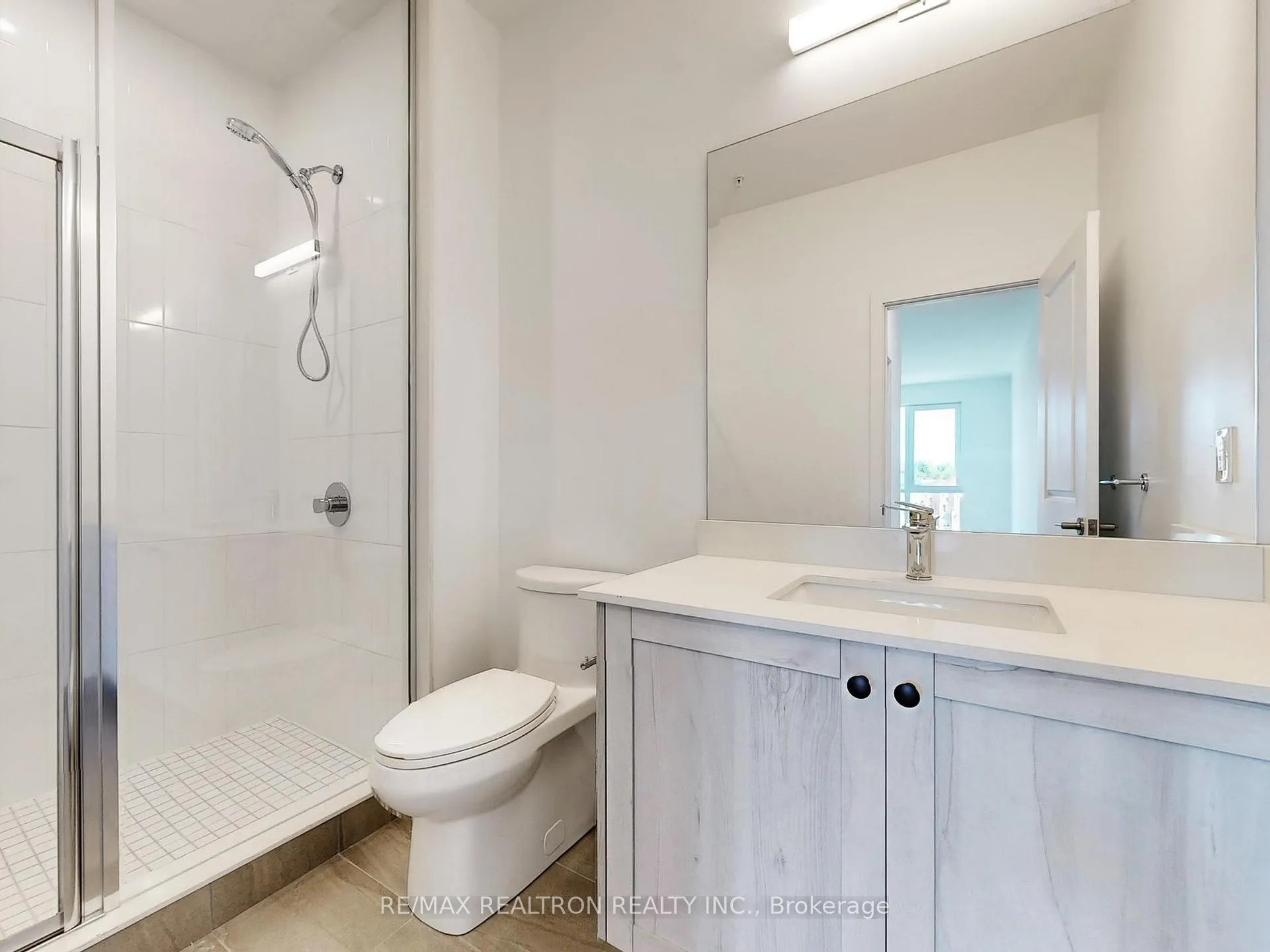 Photo 19 of Unit 413, 385 Arctic Red Drive, Oshawa, Windfields — HOMEH