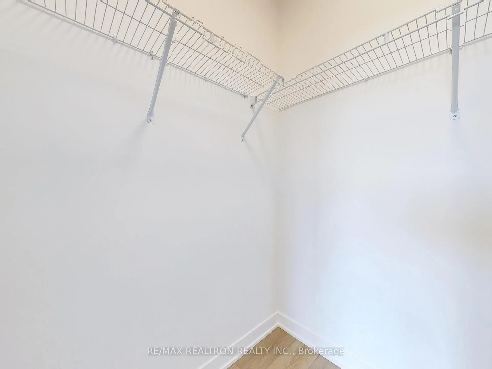 Photo 23 of Unit 413, 385 Arctic Red Drive, Oshawa, Windfields — HOMEH