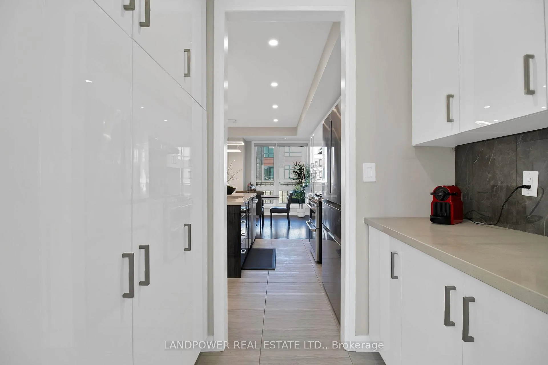 Photo 16 of 30 Lord Melborne Street, Markham, Victoria Square — HOMEH