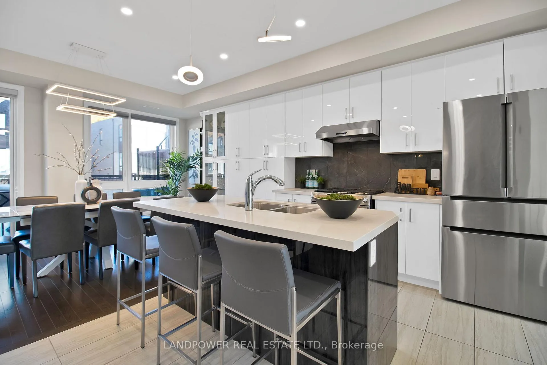 Photo 19 of 30 Lord Melborne Street, Markham, Victoria Square — HOMEH
