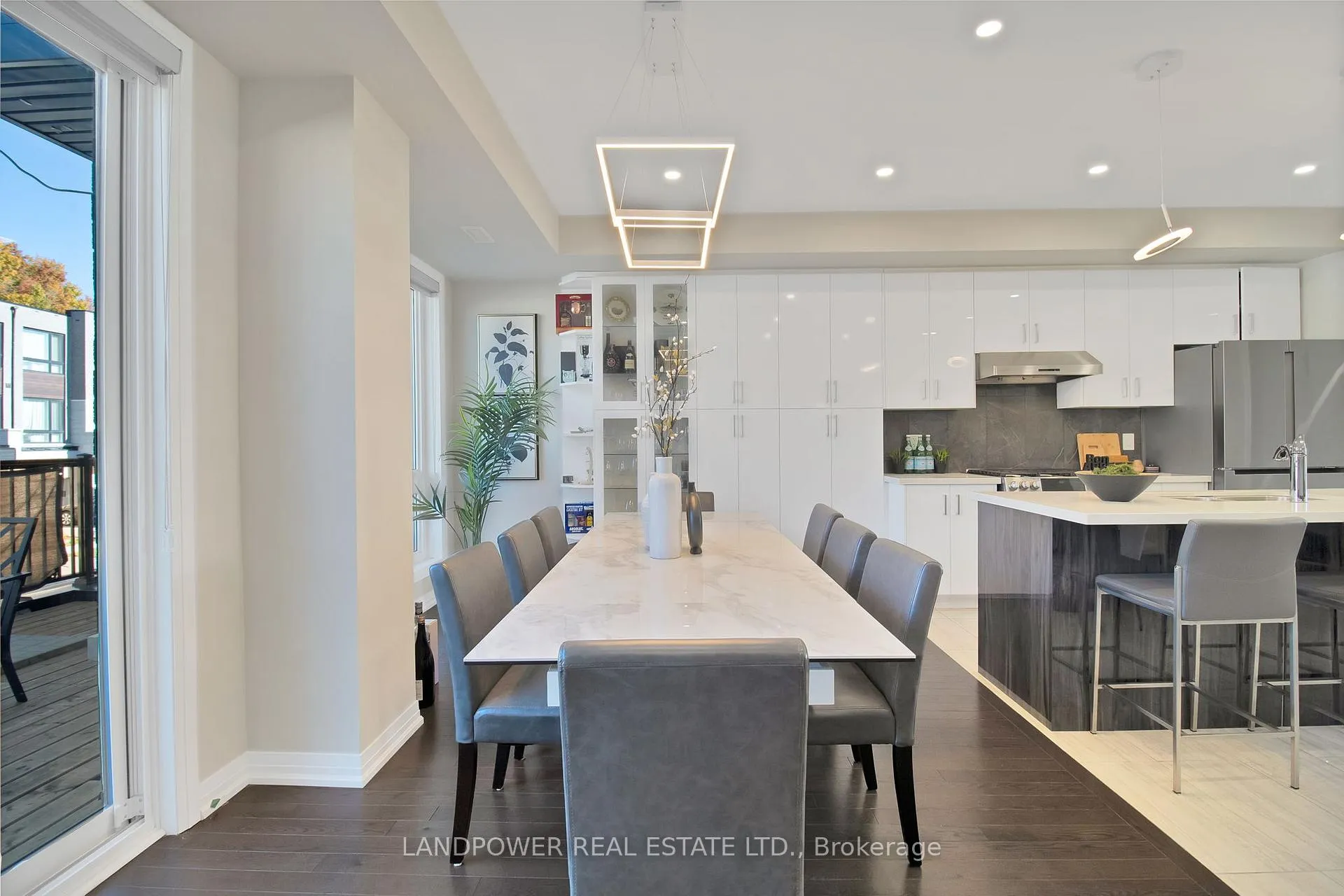 Photo 21 of 30 Lord Melborne Street, Markham, Victoria Square — HOMEH