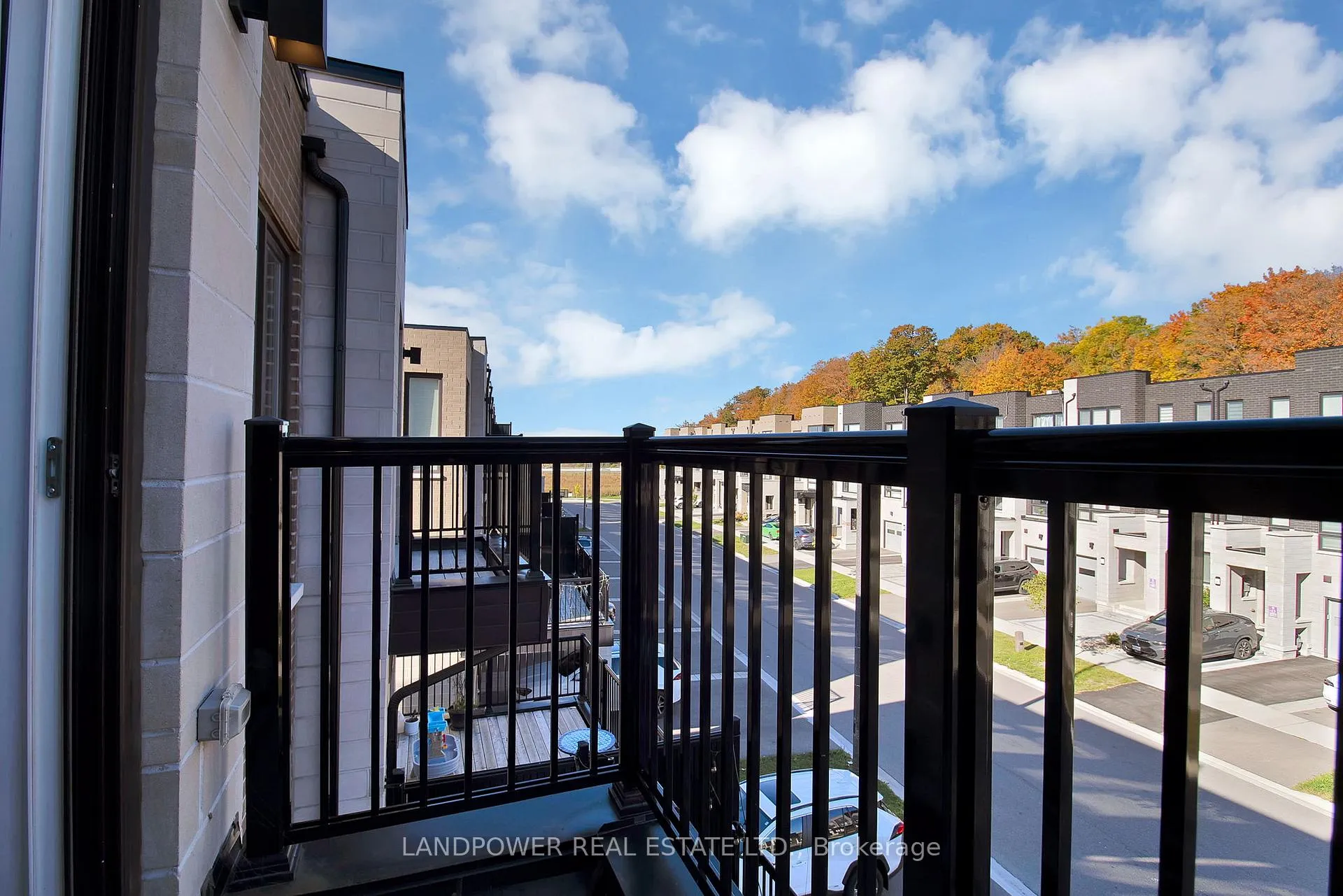 Photo 41 of 30 Lord Melborne Street, Markham, Victoria Square — HOMEH
