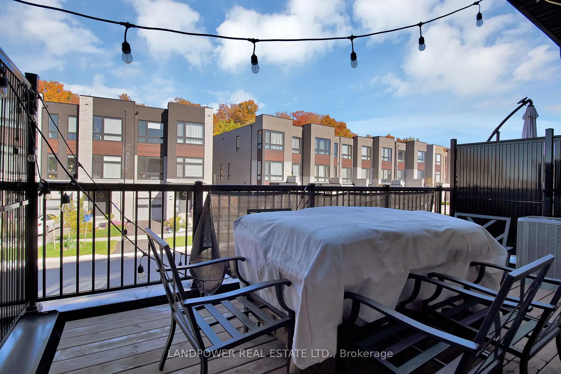 Photo 44 of 30 Lord Melborne Street, Markham, Victoria Square — HOMEH