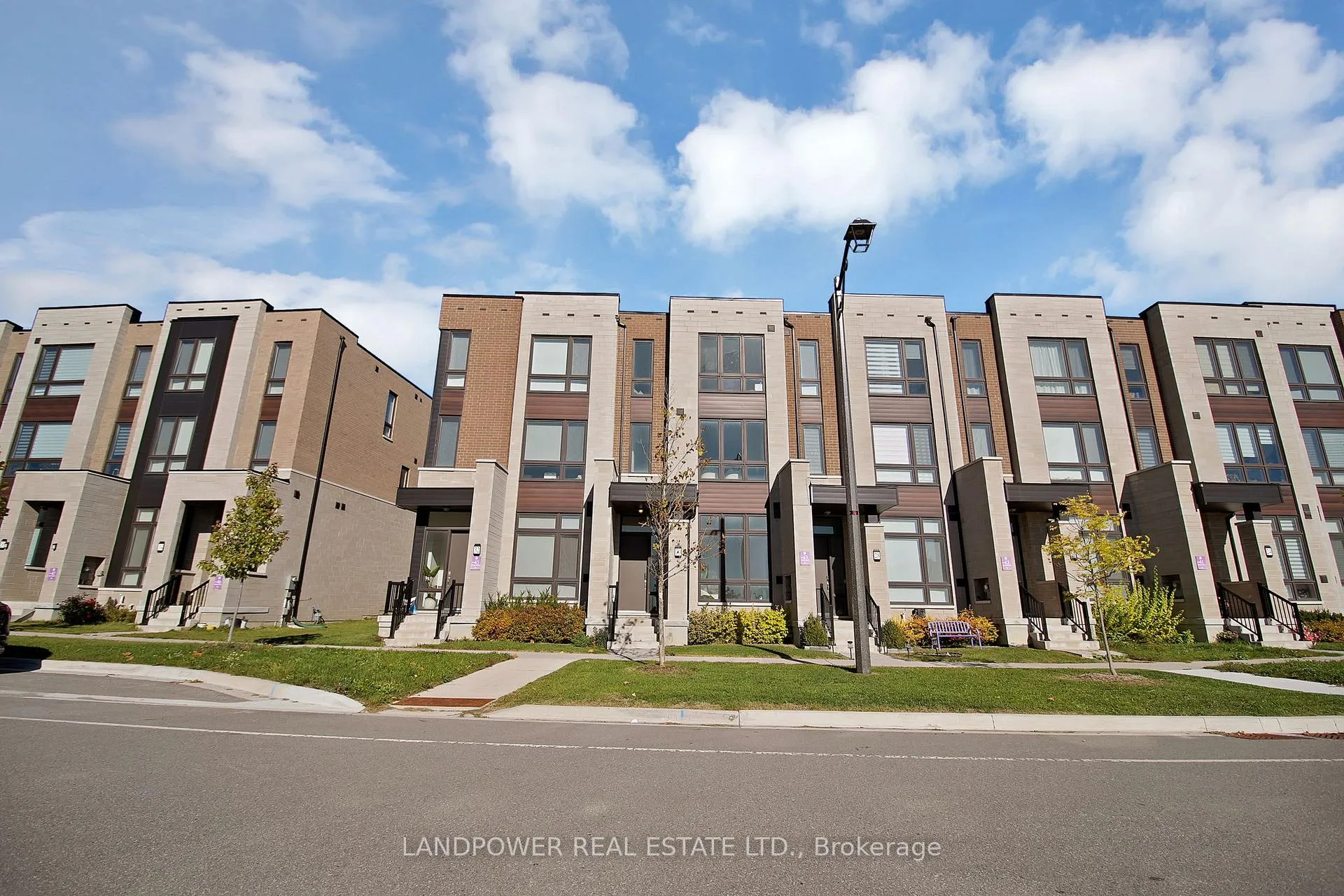 Photo 50 of 30 Lord Melborne Street, Markham, Victoria Square — HOMEH
