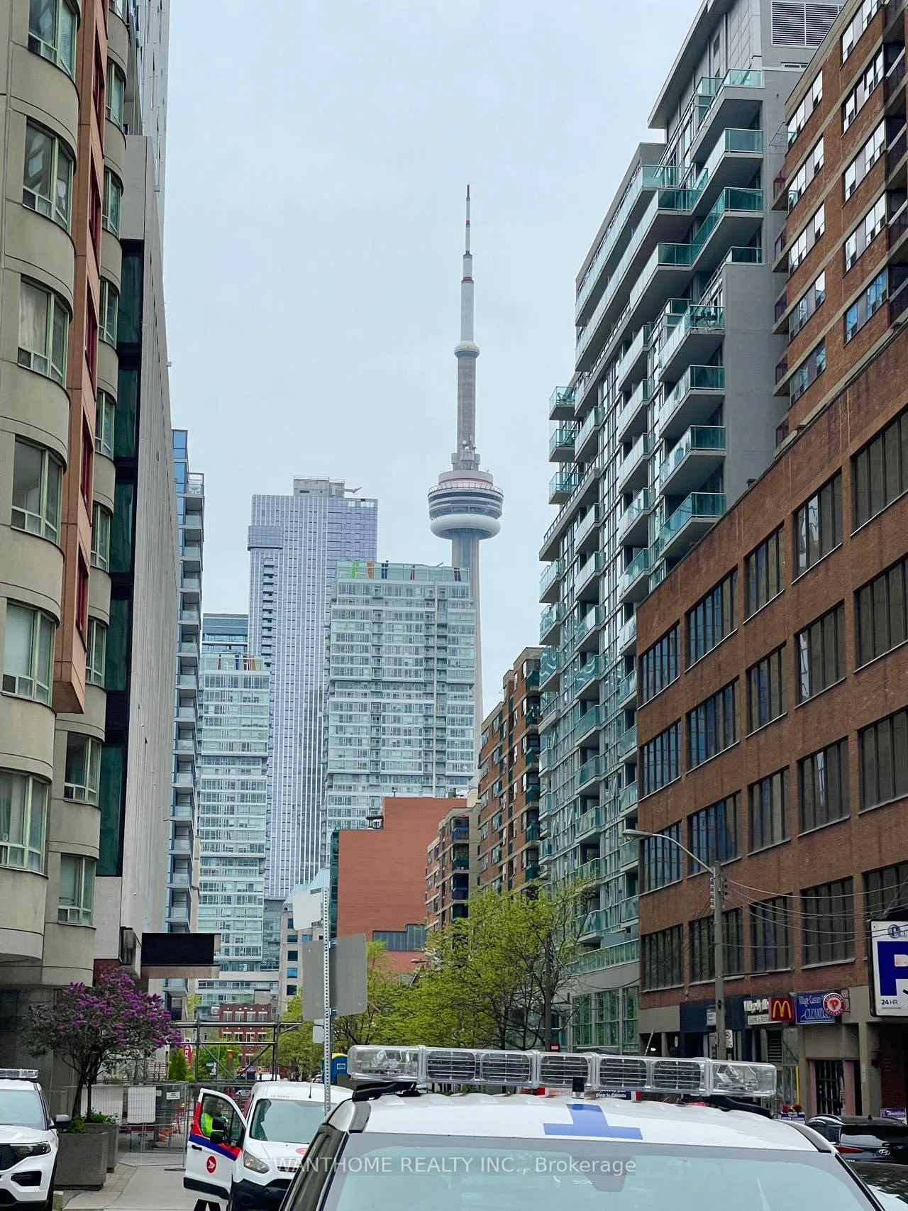 Photo 2 of Unit 708, 238 Simcoe Street, Toronto, Kensington-Chinatown — HOMEH