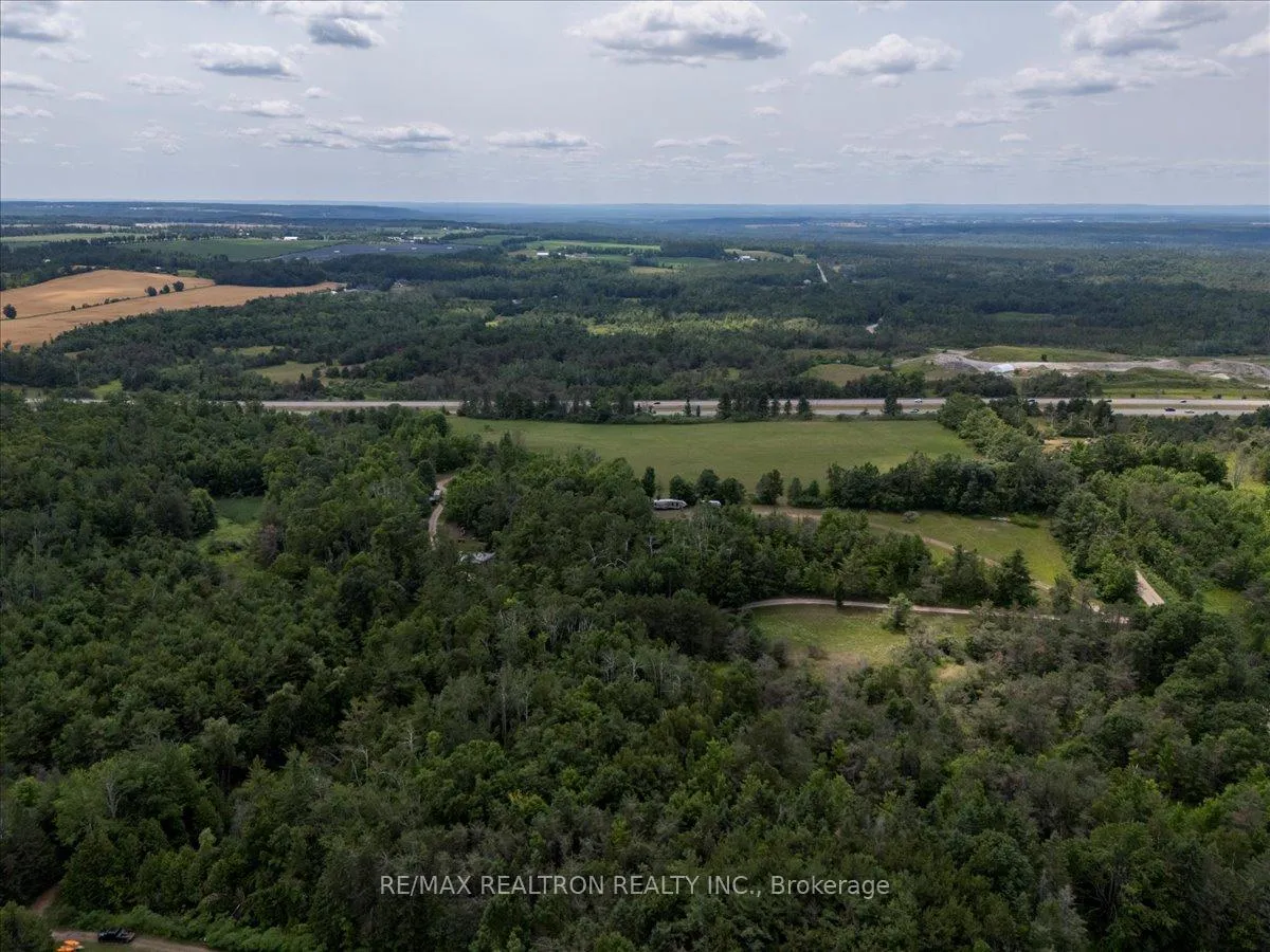 Photo 7 of 2089 Dwinnell Road, Barrie, 400 North — HOMEH