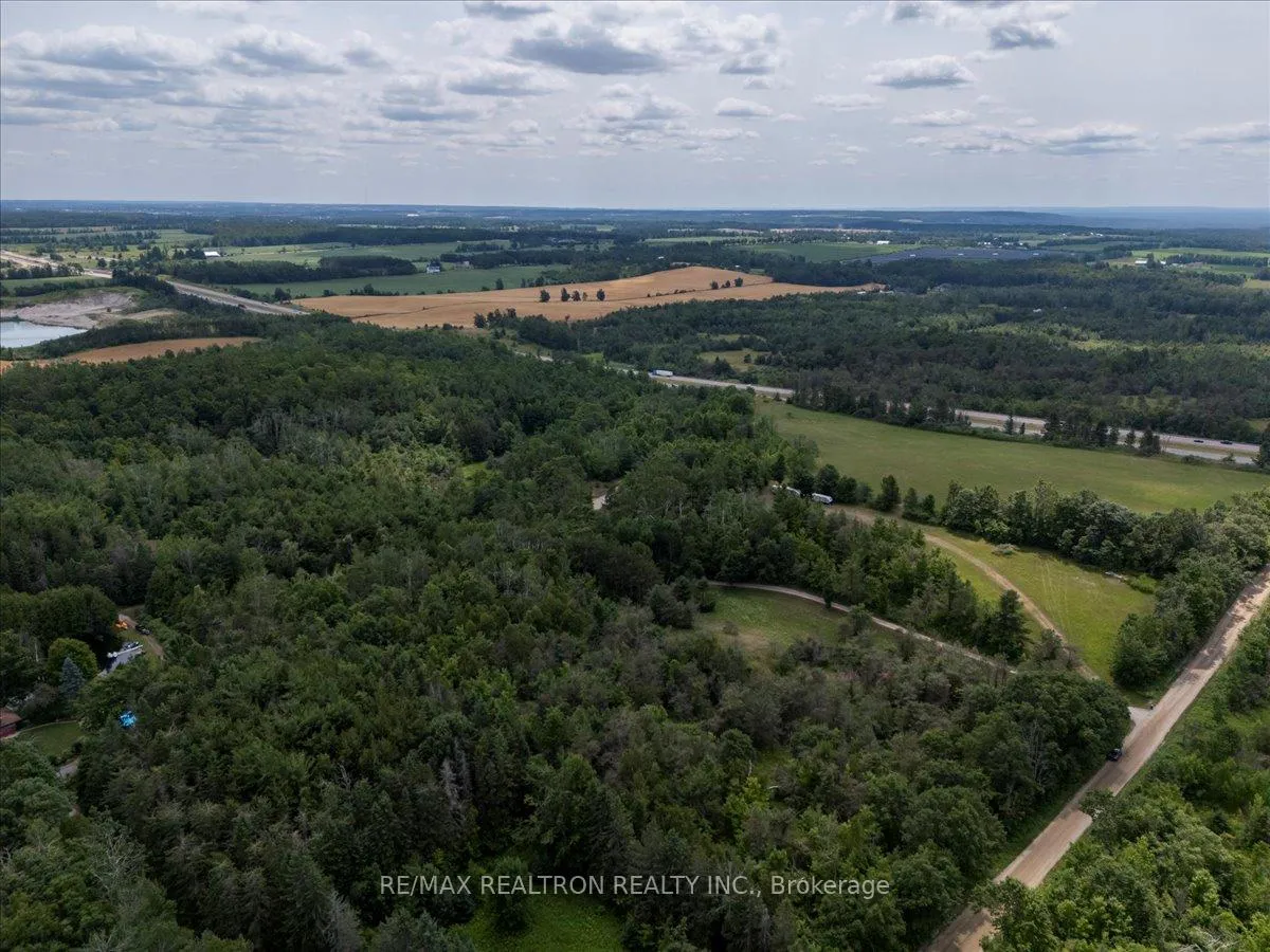 Photo 9 of 2089 Dwinnell Road, Barrie, 400 North — HOMEH