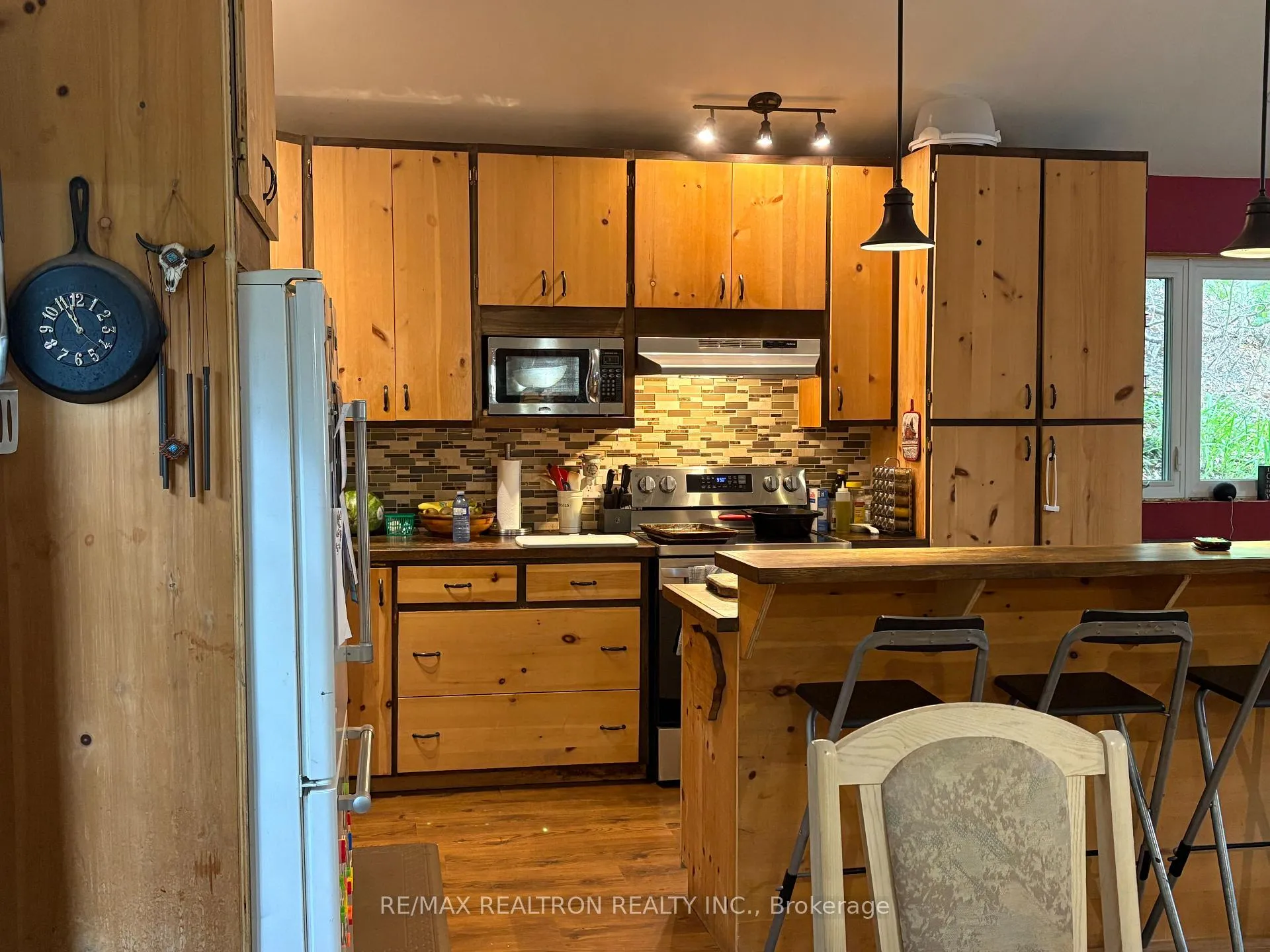 Photo 16 of 2089 Dwinnell Road, Barrie, 400 North — HOMEH