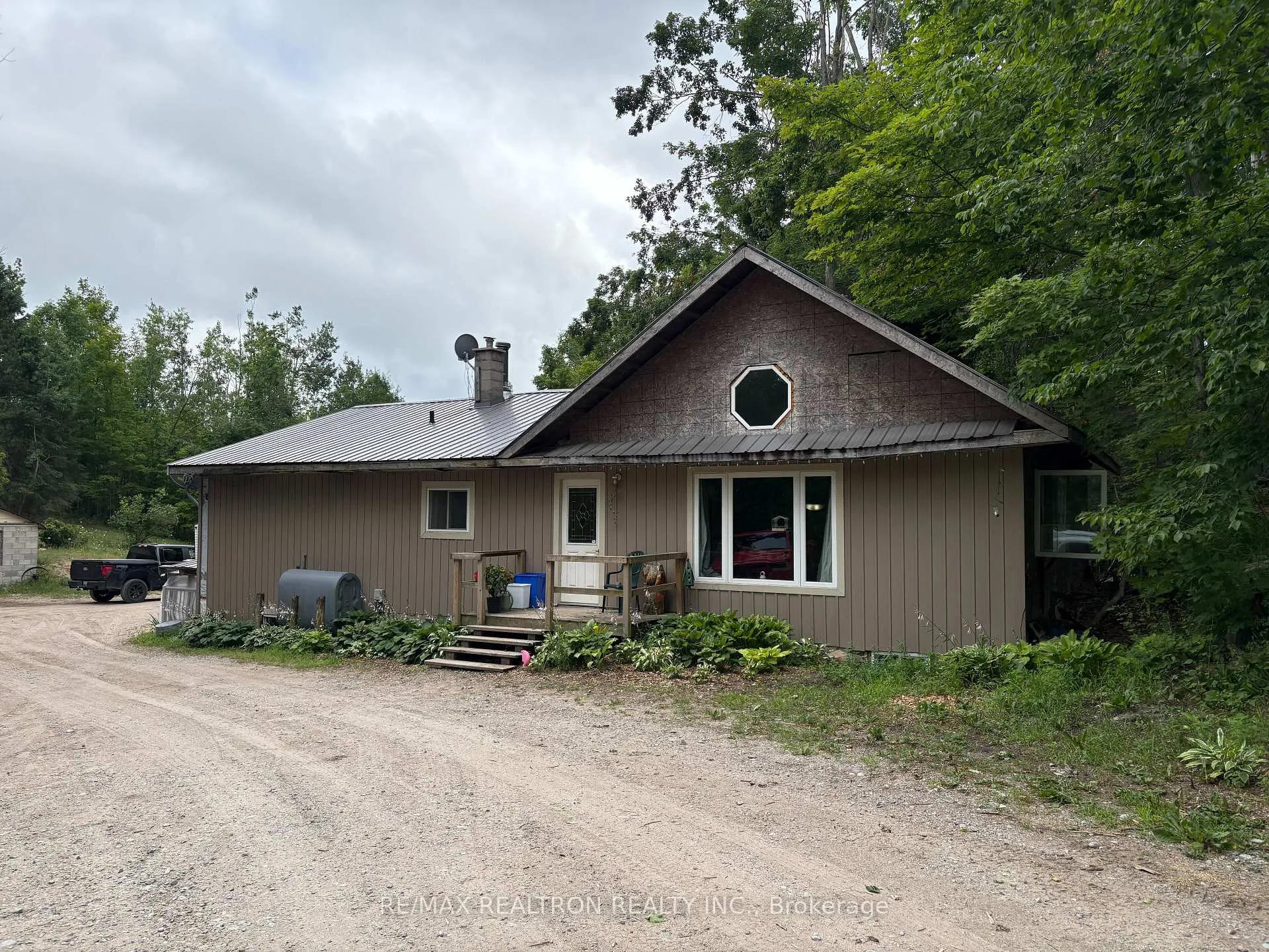 Photo 17 of 2089 Dwinnell Road, Barrie, 400 North — HOMEH