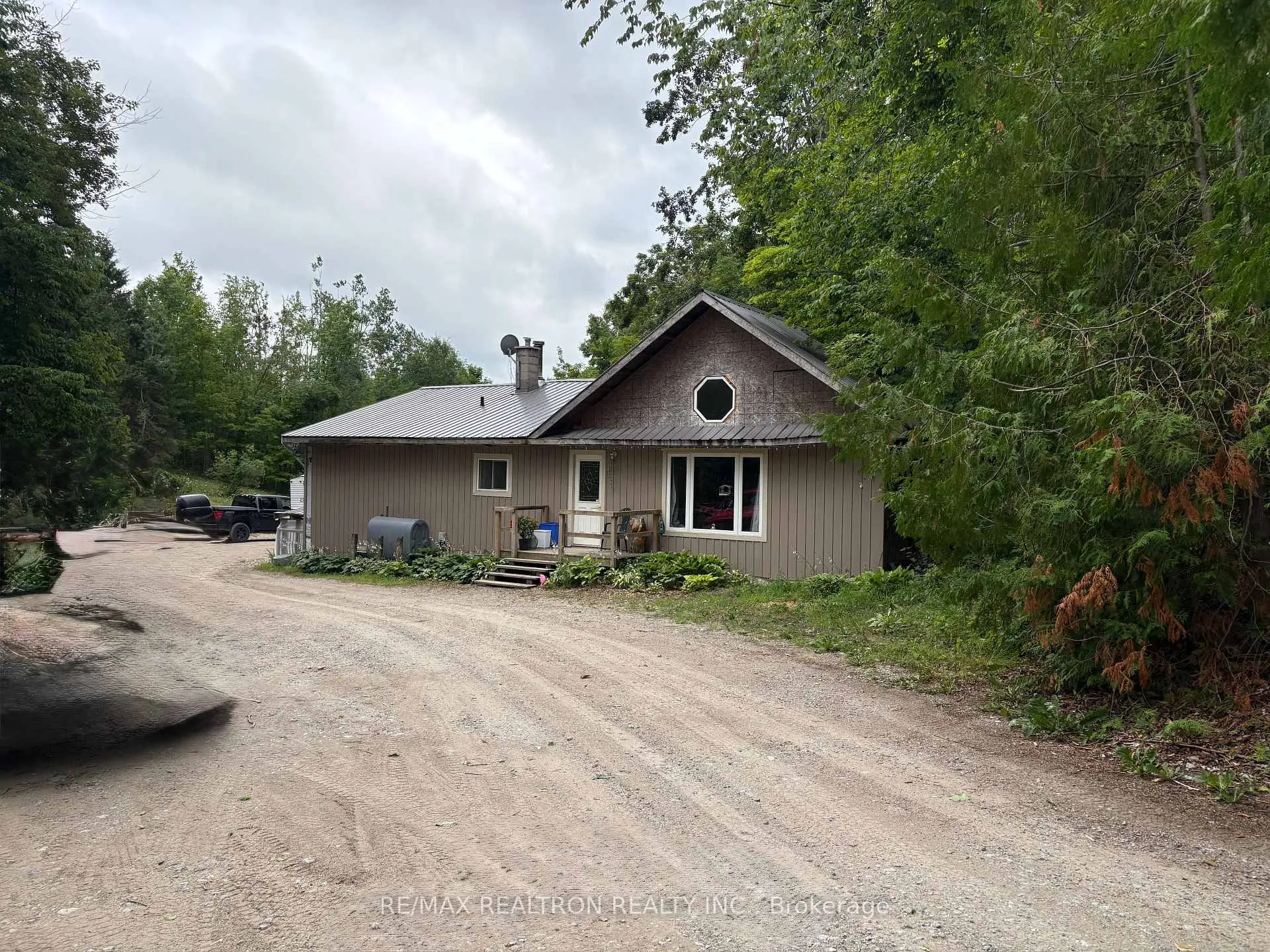 Photo 18 of 2089 Dwinnell Road, Barrie, 400 North — HOMEH