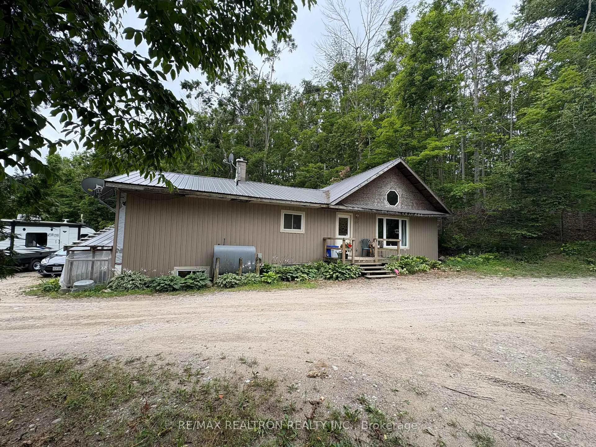 Photo 22 of 2089 Dwinnell Road, Barrie, 400 North — HOMEH