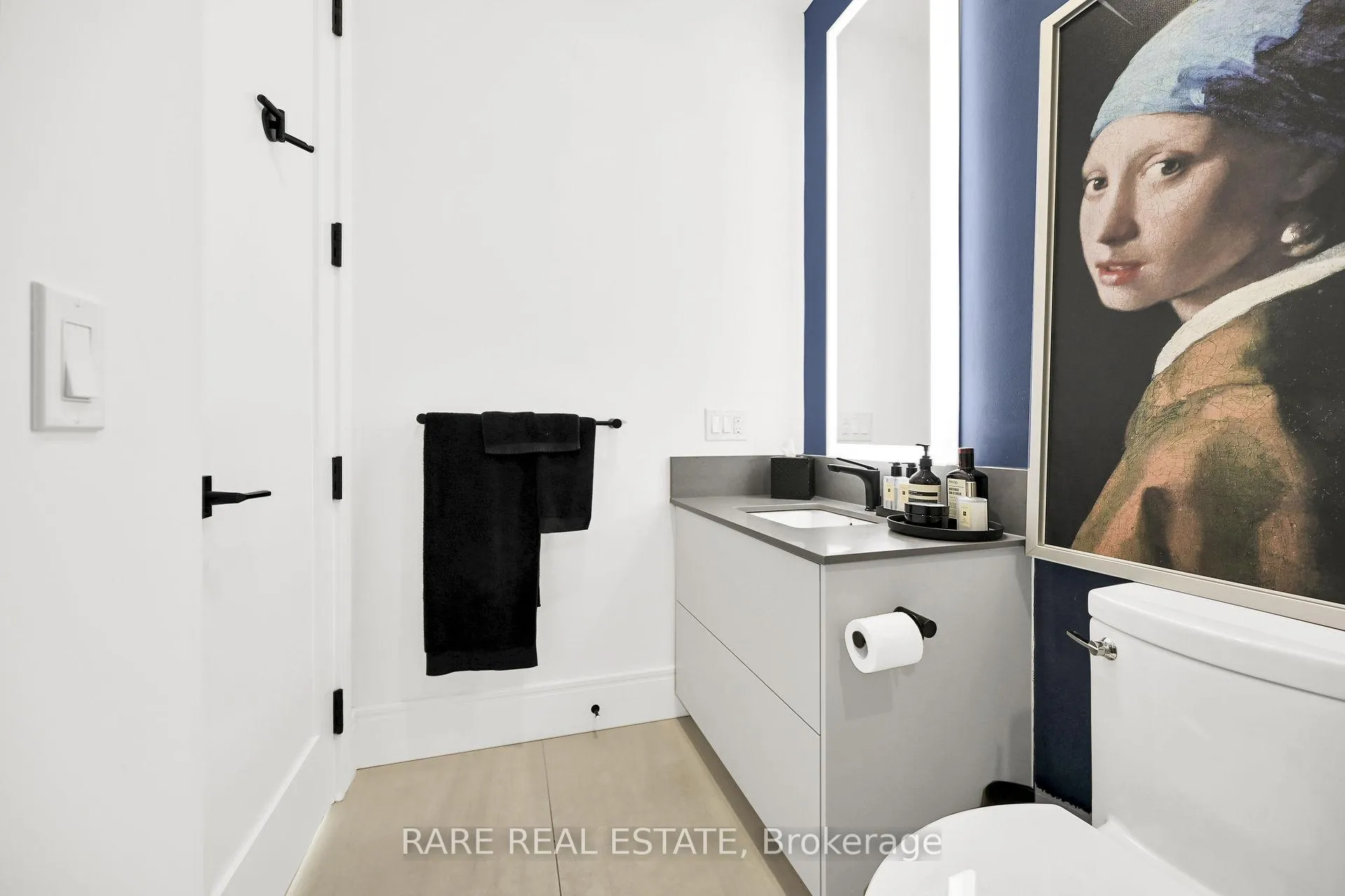 Photo 4 of Unit PH07, 118 King Street E, Hamilton, Beasley — HOMEH