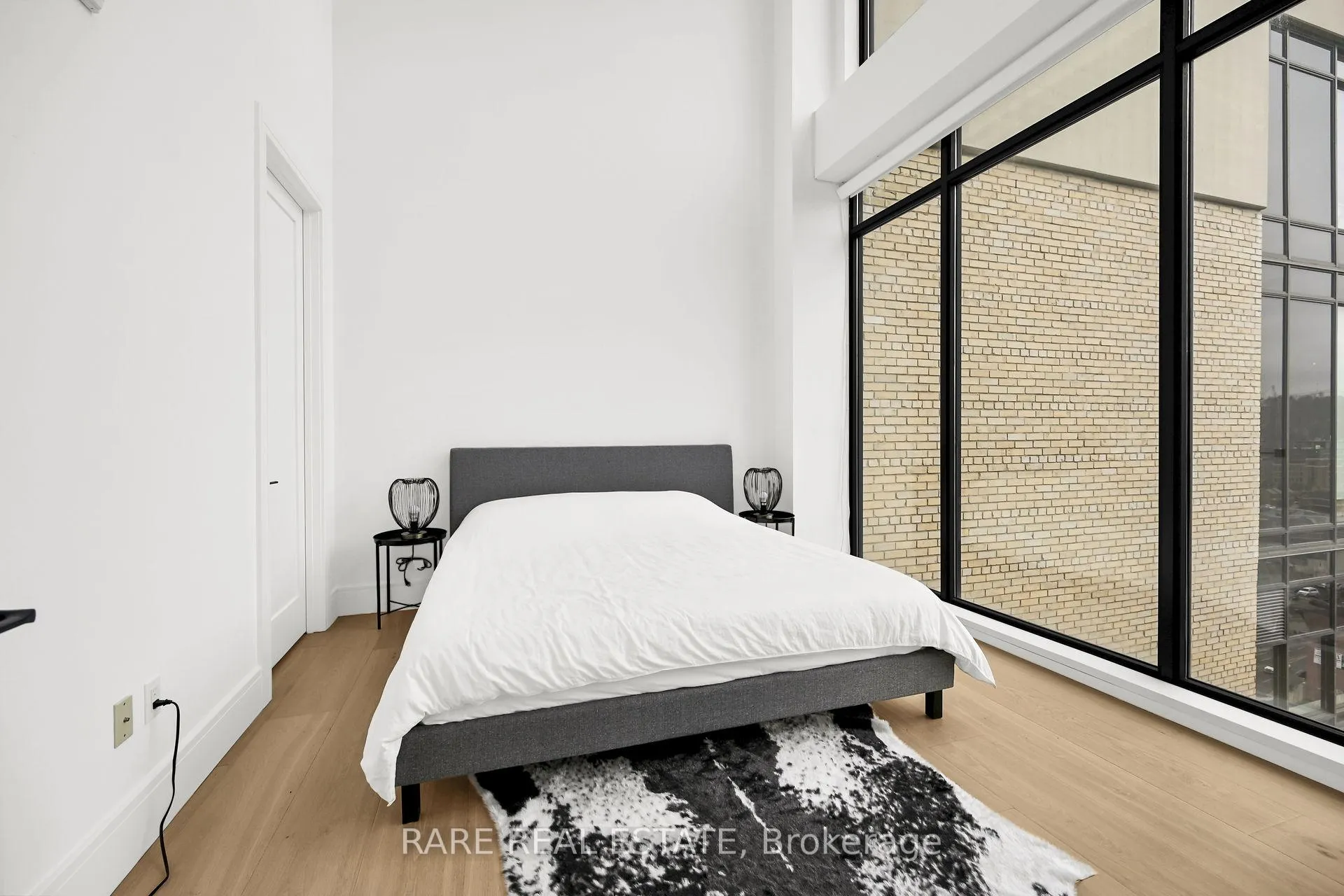 Photo 5 of Unit PH07, 118 King Street E, Hamilton, Beasley — HOMEH