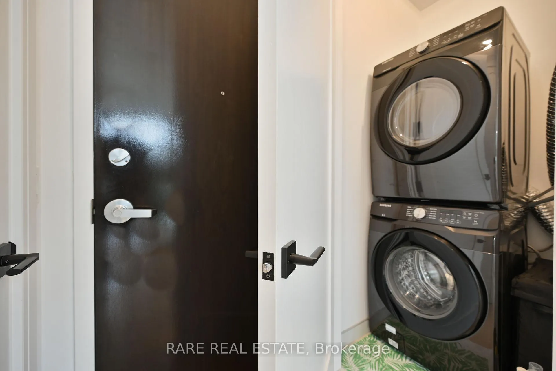 Photo 8 of Unit PH07, 118 King Street E, Hamilton, Beasley — HOMEH